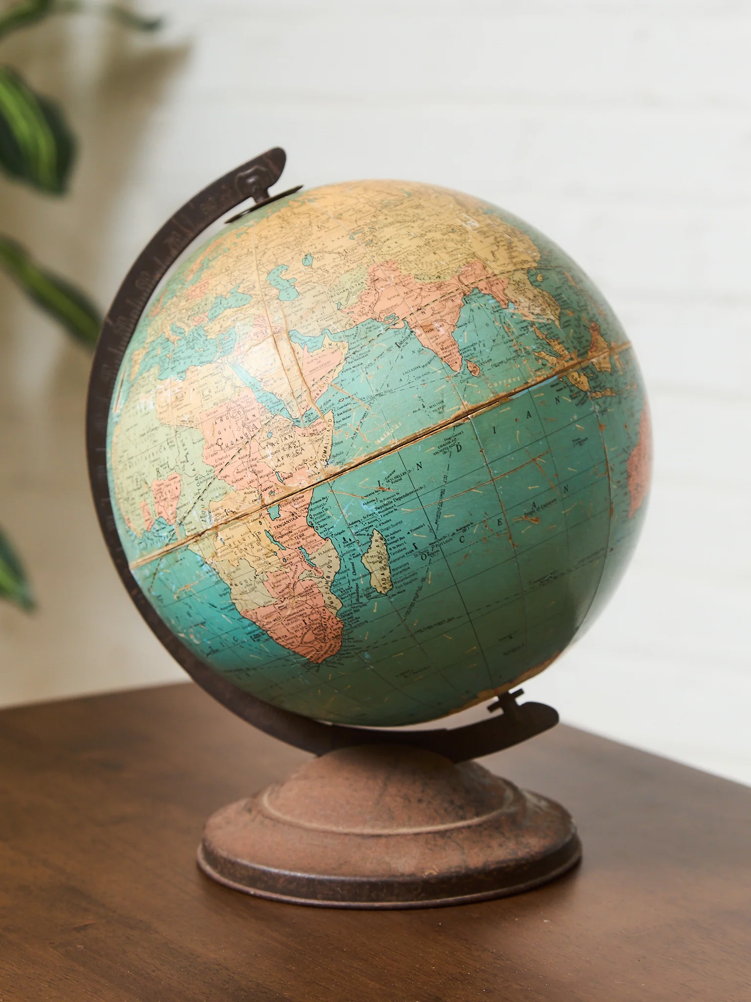 1930s 10” Globe