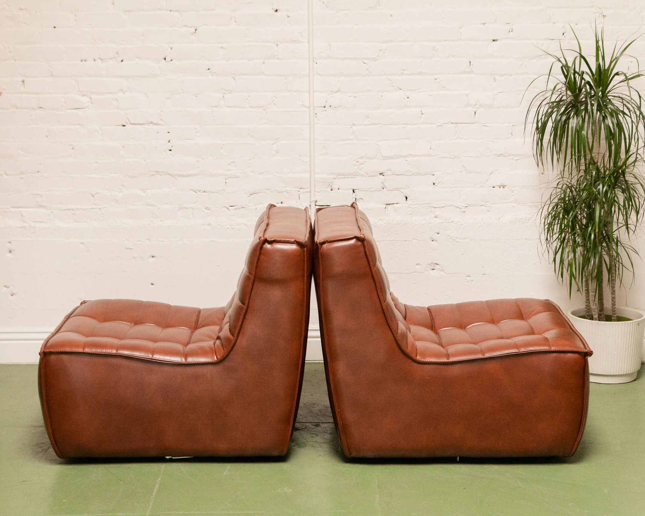 2 Piece Juno in Recycled Leather Loveseat - Image 7