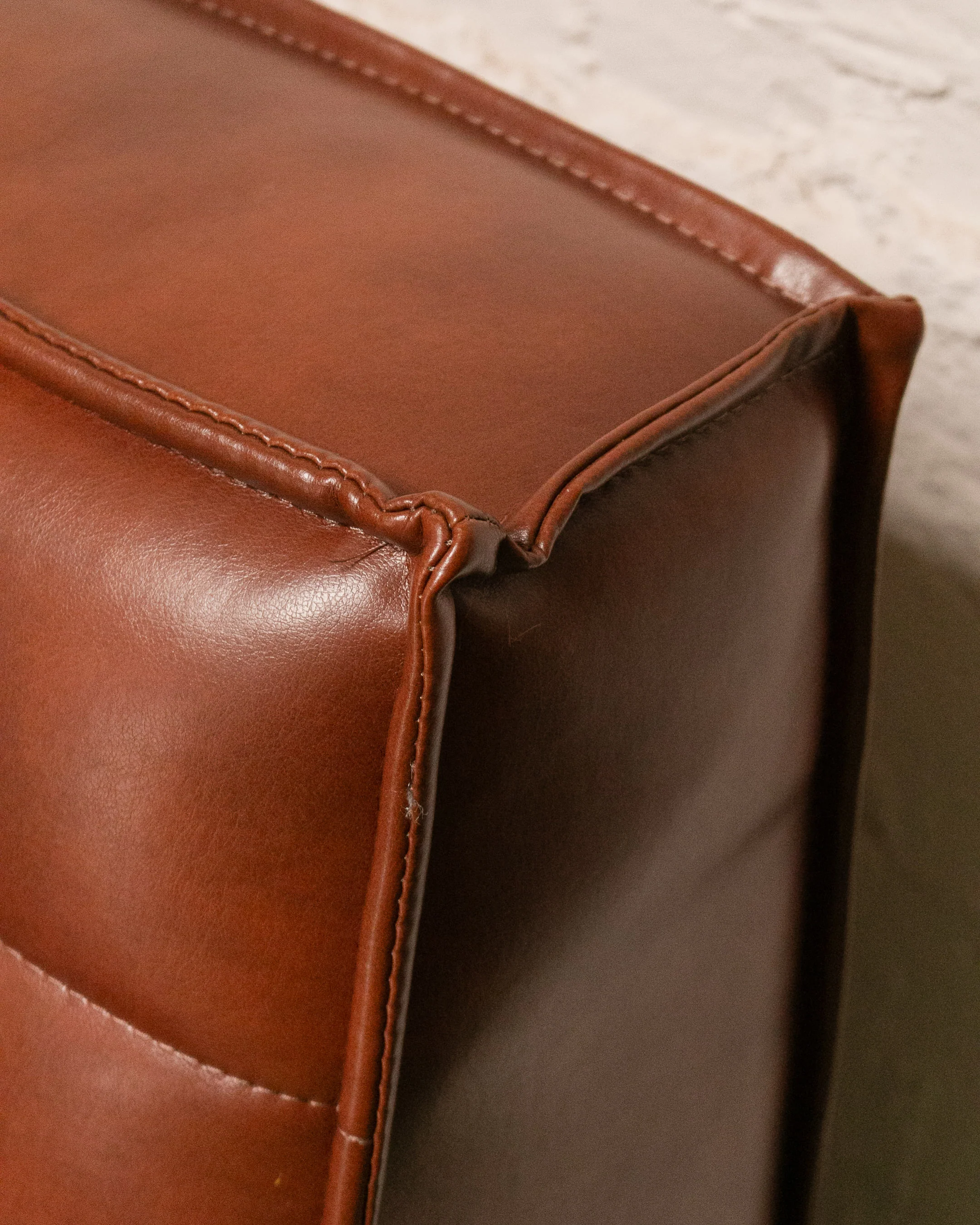 2 Piece Juno in Recycled Leather Loveseat - Image 8