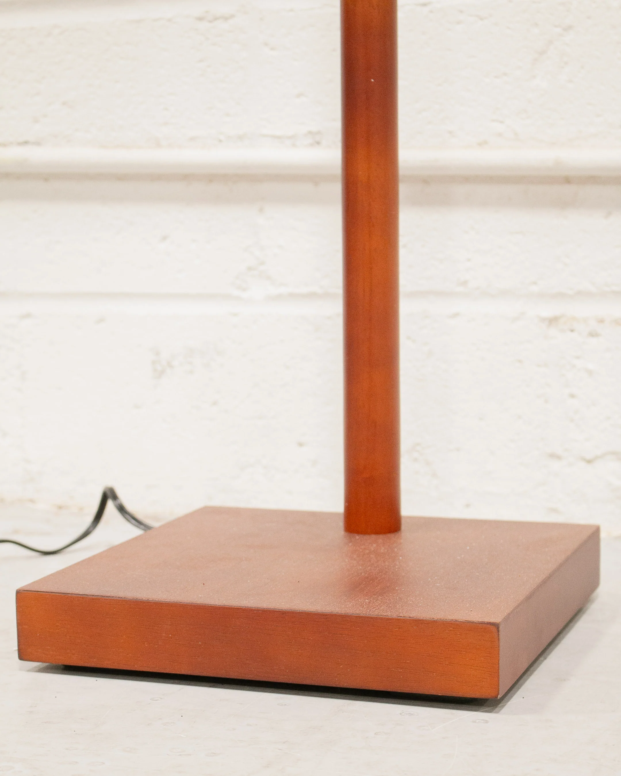 Alfred Floor Lamp - Image 10