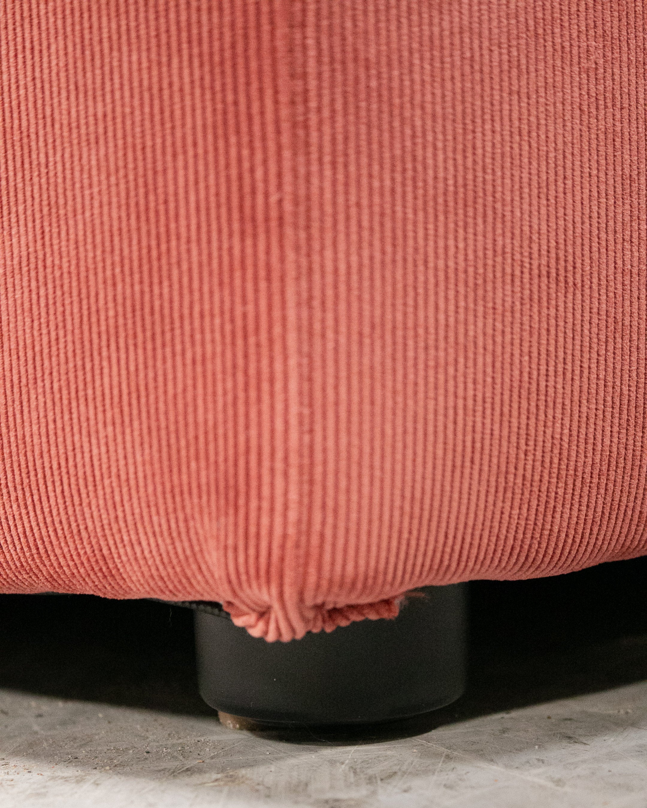 Armless Michonne w Cuddle Chaise in Parallel Paprika - Image 7