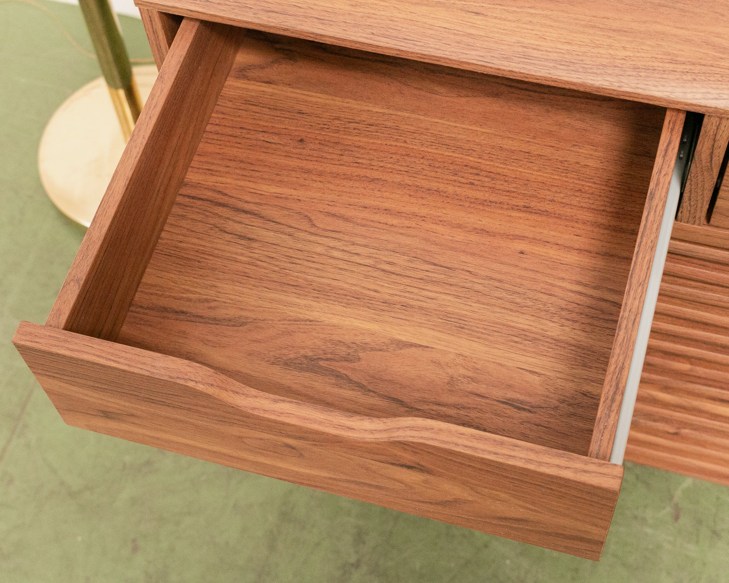 2 drawer Slat Cabinet - Image 12