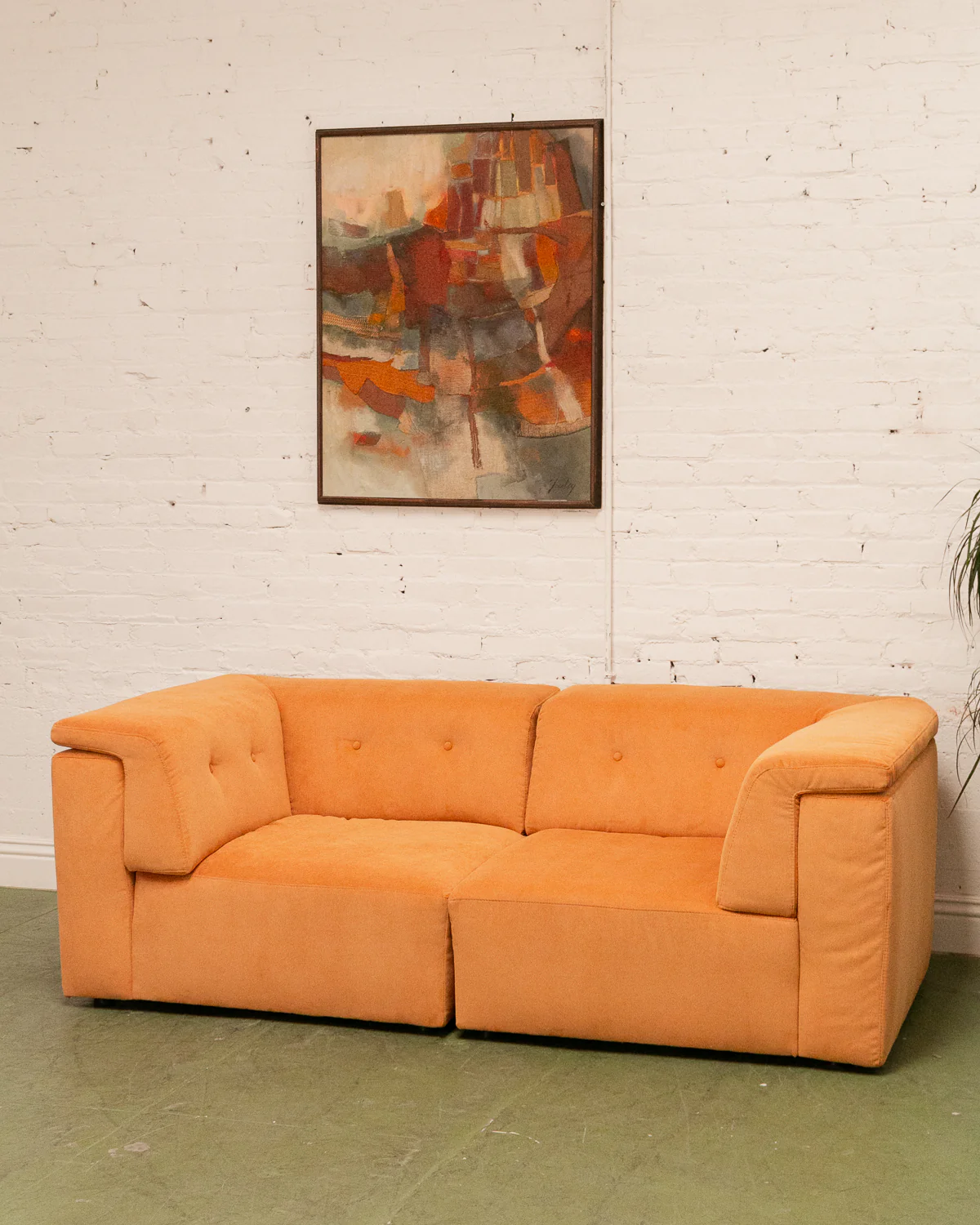 Chelsea Loveseat in Parallel Tobacco - Image 4