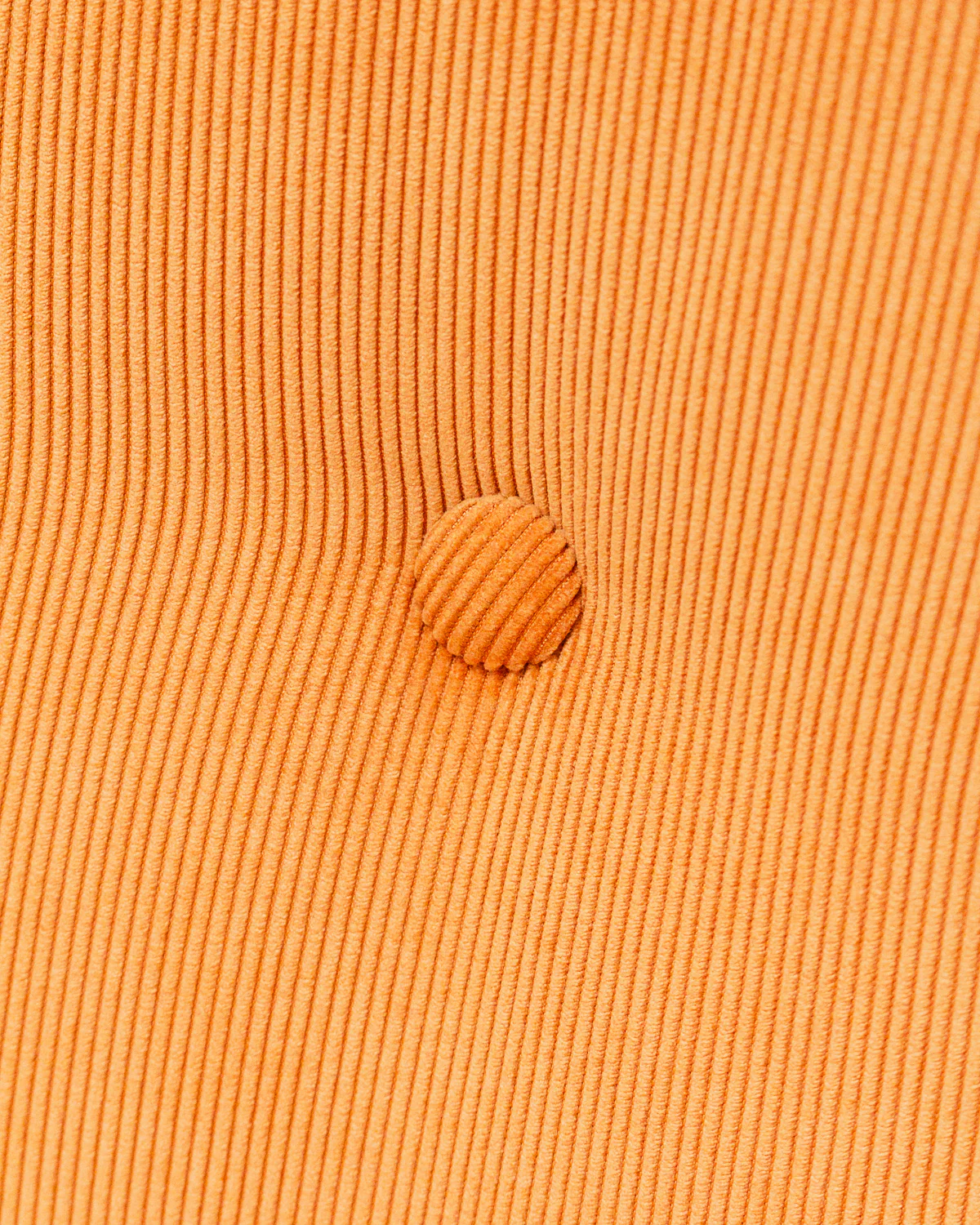 Chelsea Loveseat in Parallel Tobacco - Image 9