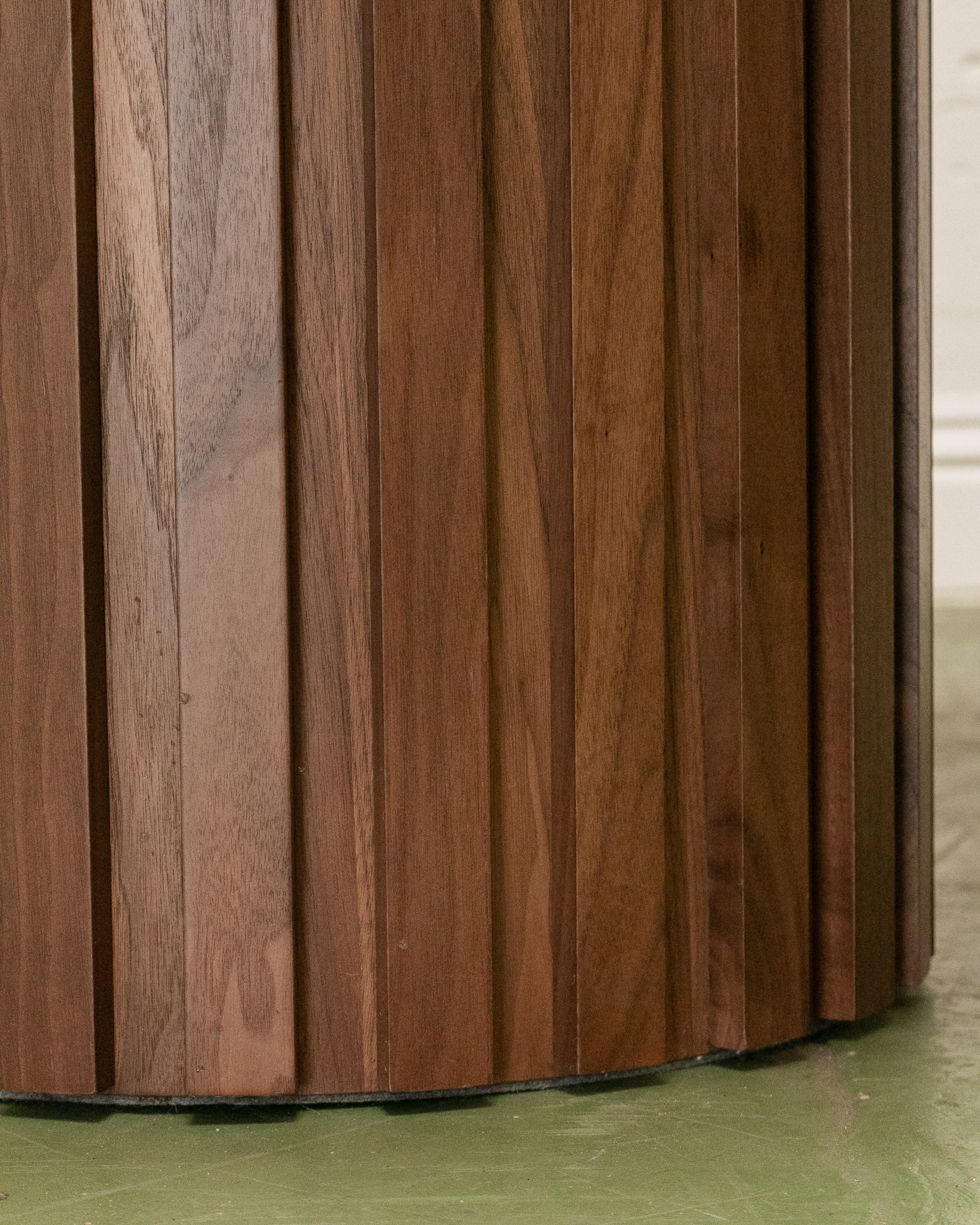Dalia Round Table in Walnut - Image 10