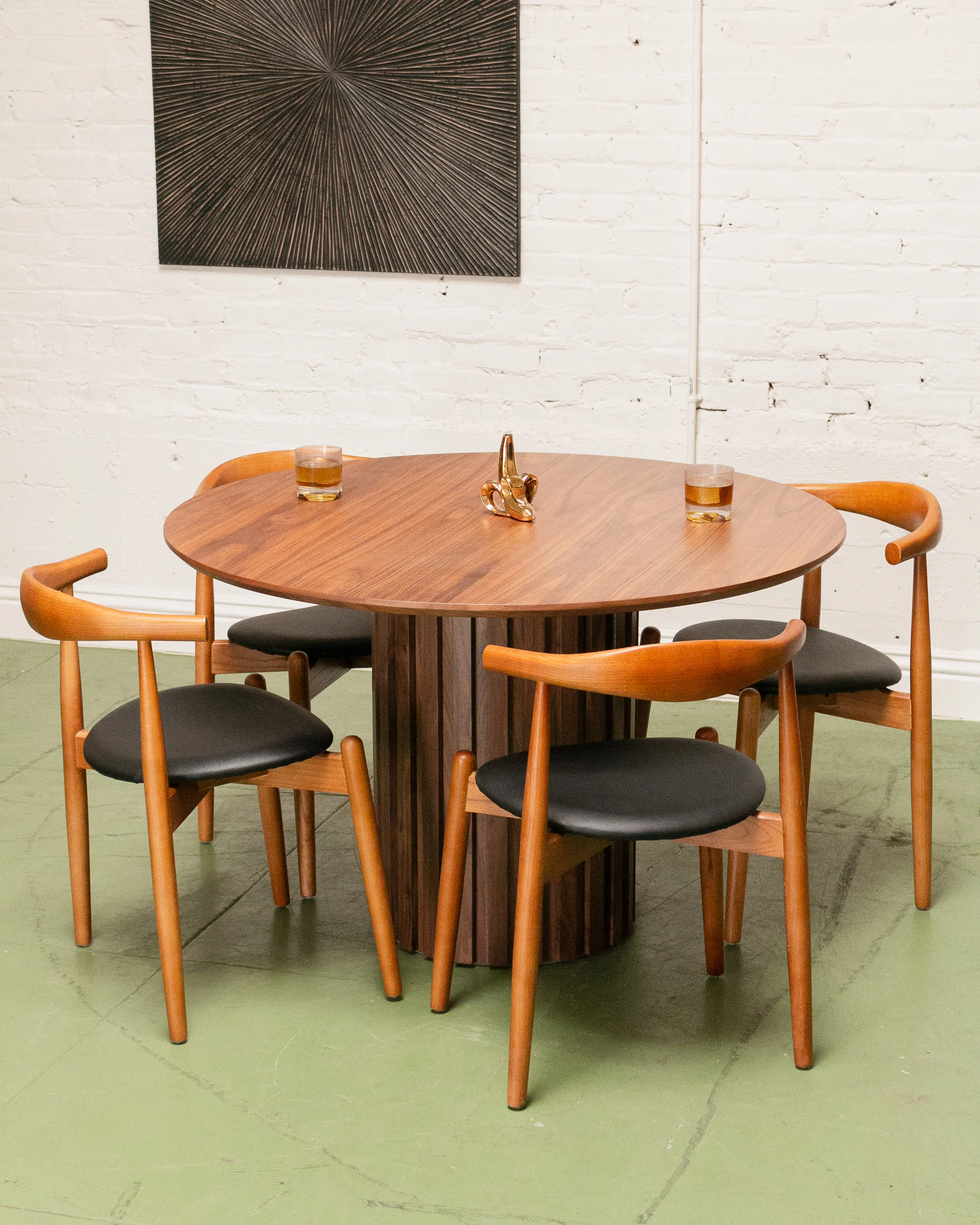 Dalia Round Table in Walnut - Image 7