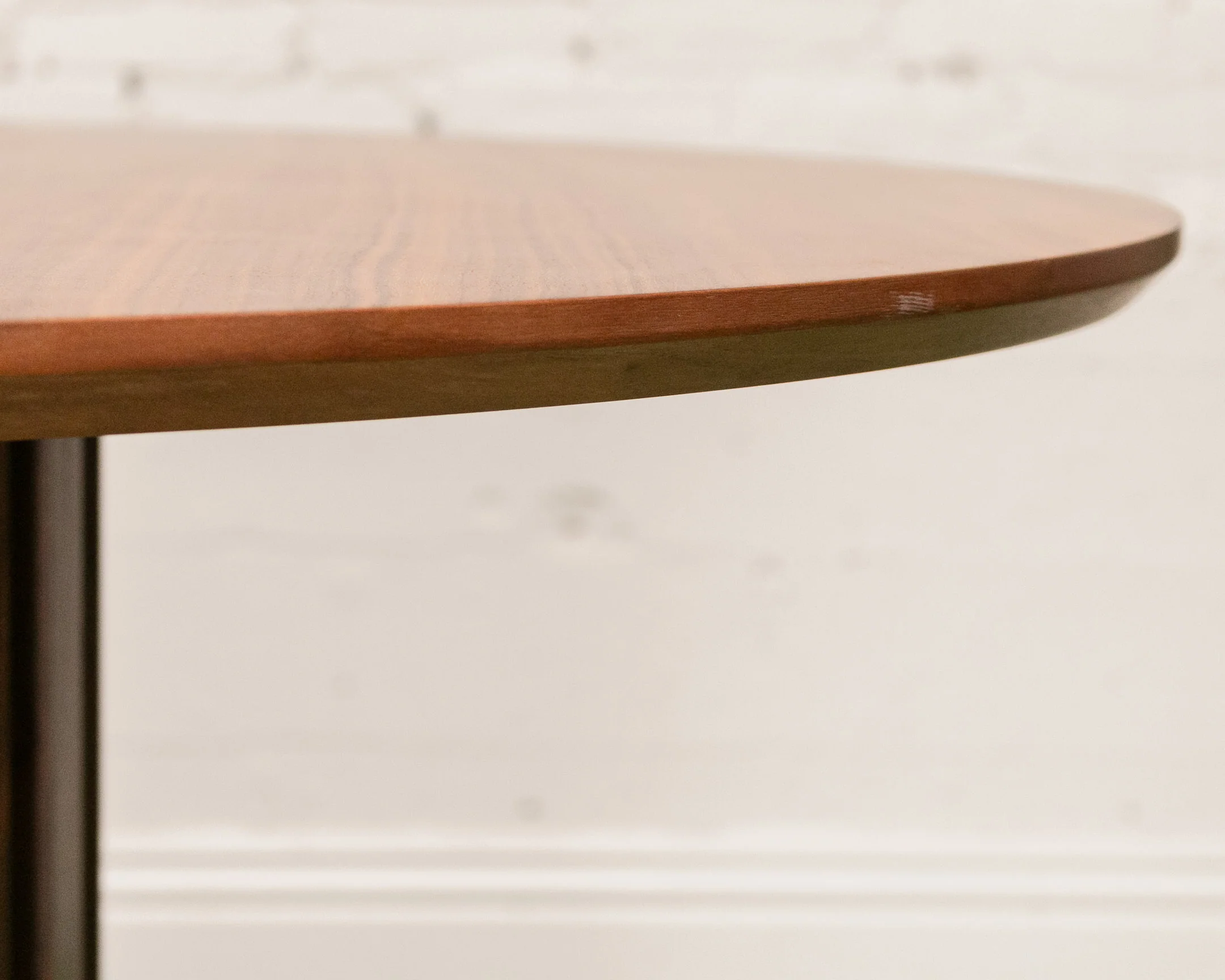 Dalia Round Table in Walnut - Image 8