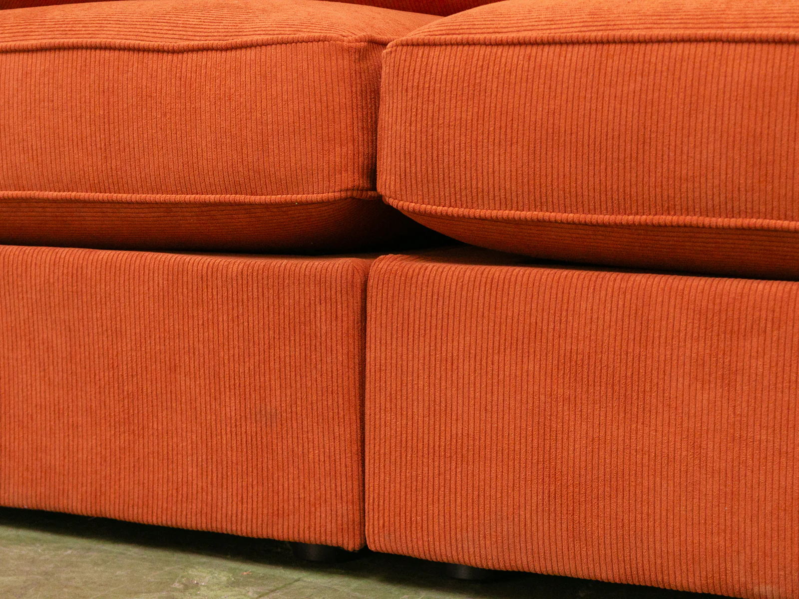 Diana Loveseat Sofa in Groove Rust - Image 11