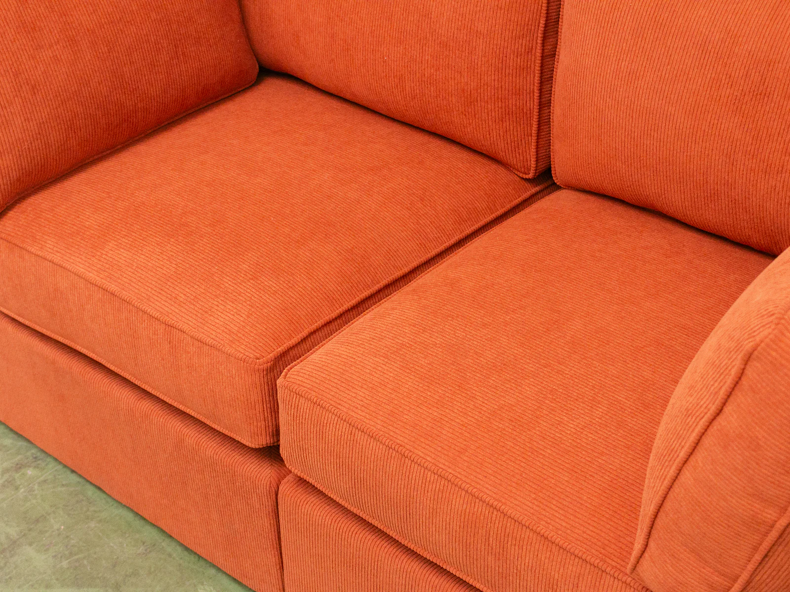Diana Loveseat Sofa in Groove Rust - Image 9