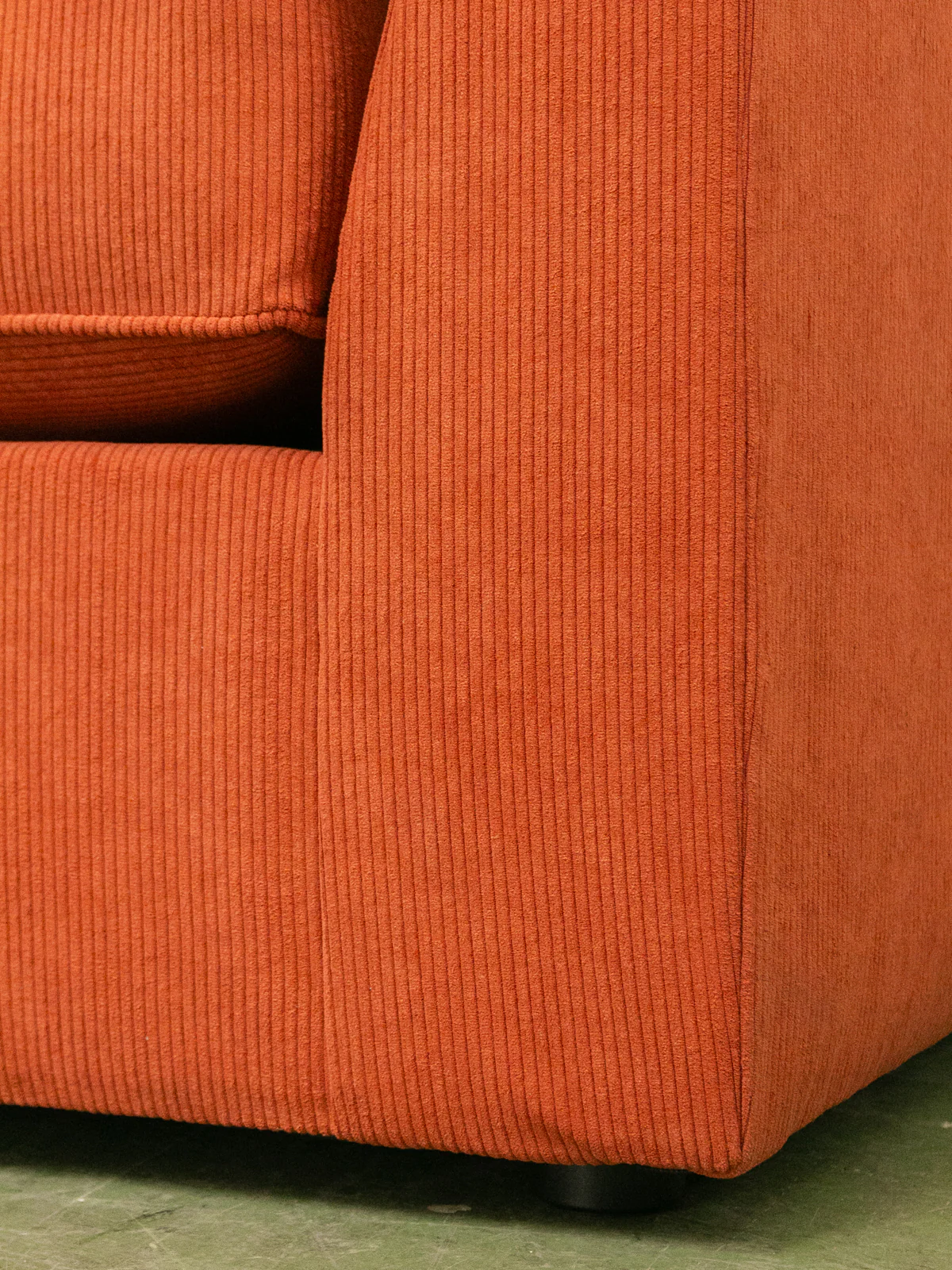 Diana Sectional Sofa in Groove Rust - Image 7