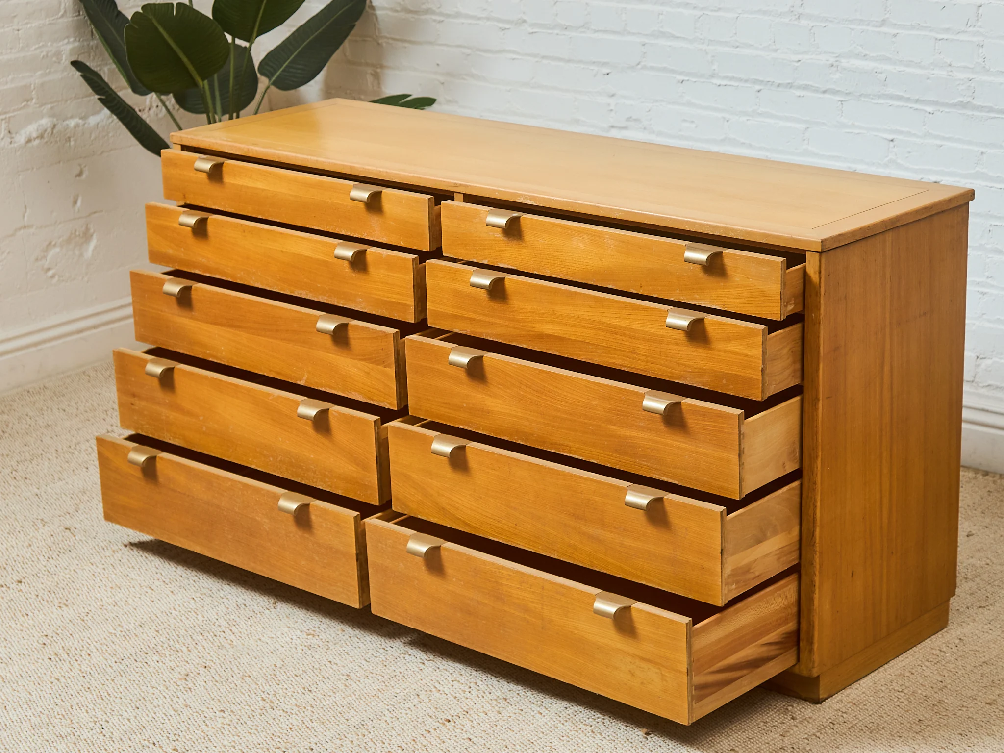 Edward Wormley for Drexel 10 Drawer Dresser - Image 21