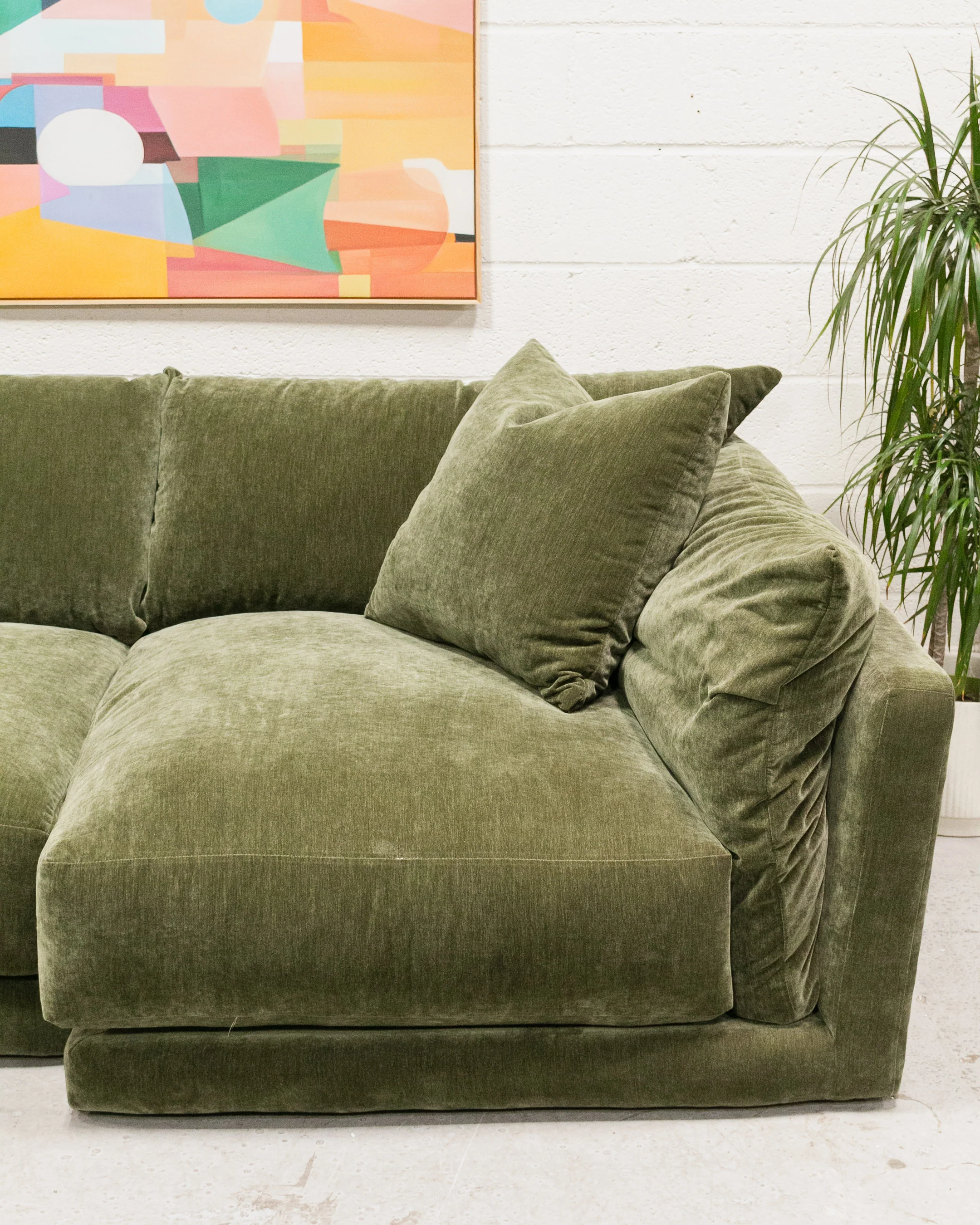 Hansel Modular Sofa in Amici Moss - Image 12