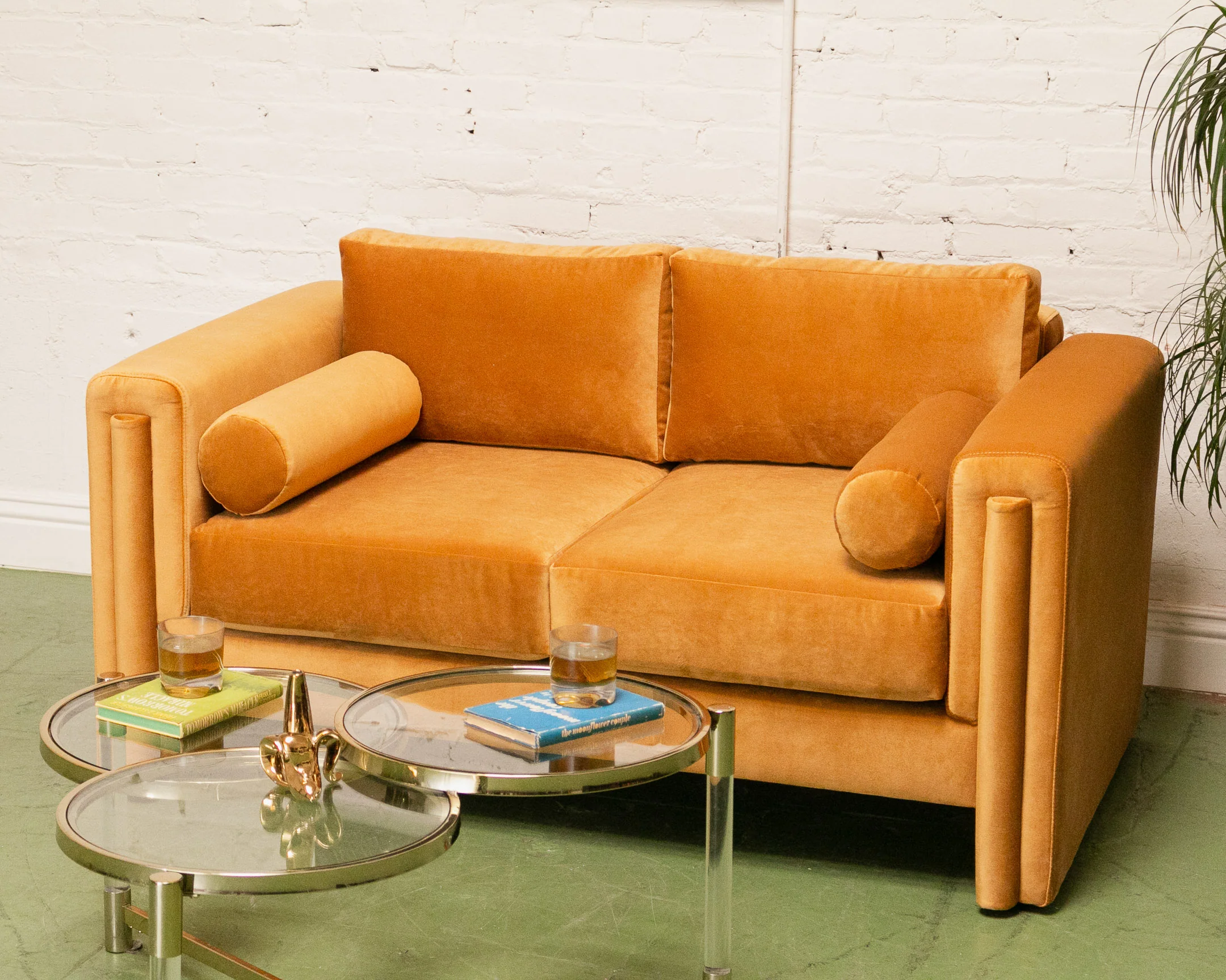 Harper Sofa in Gold - Image 5