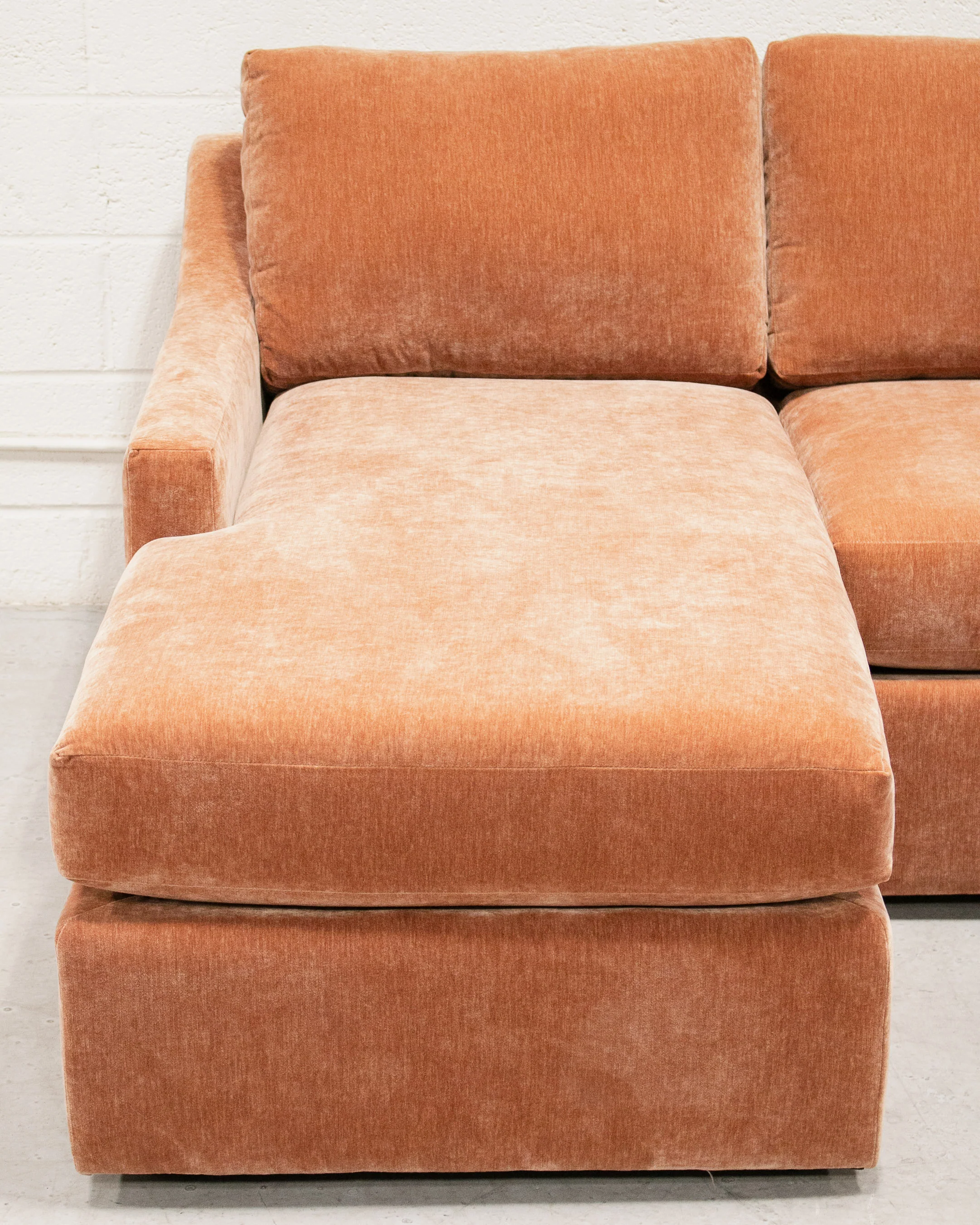 Hauser Sectional Sofa in Amici Ginger - Image 14