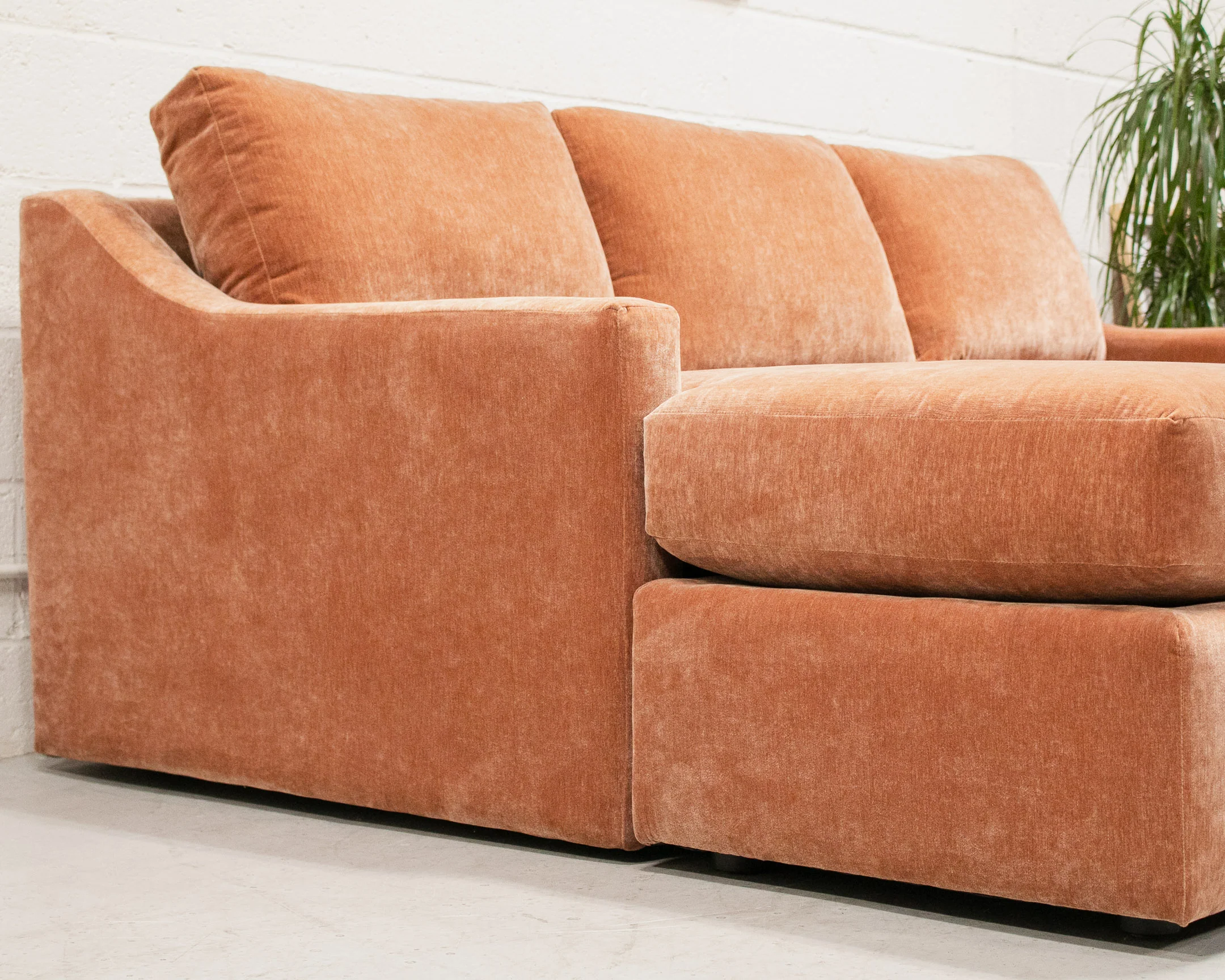 Hauser Sectional Sofa in Amici Ginger - Image 17