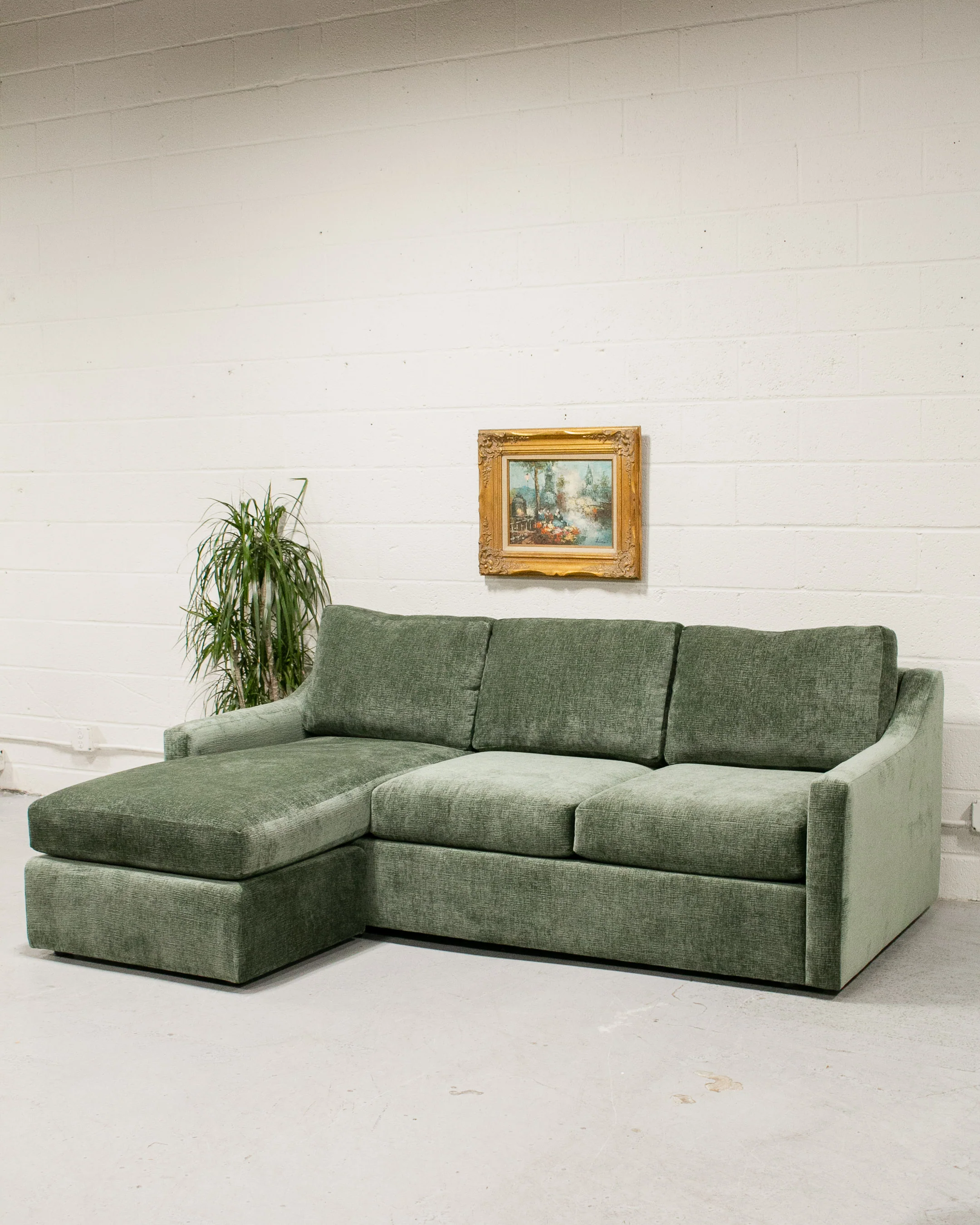 Hauser Sectional Sofa in Zion Forest - Image 2