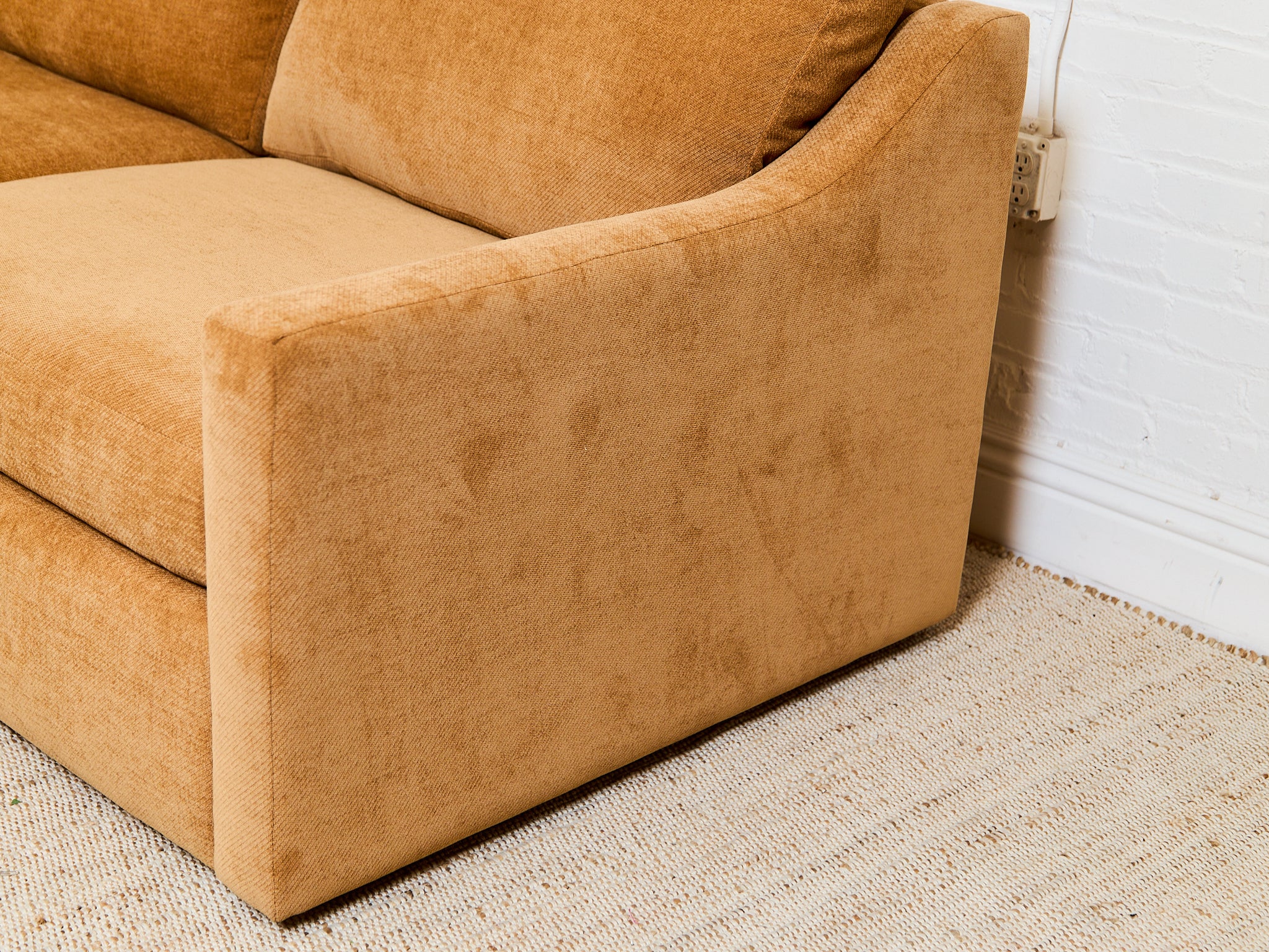 Hauser Sleeper Sofa in Maven Ginger - Image 12
