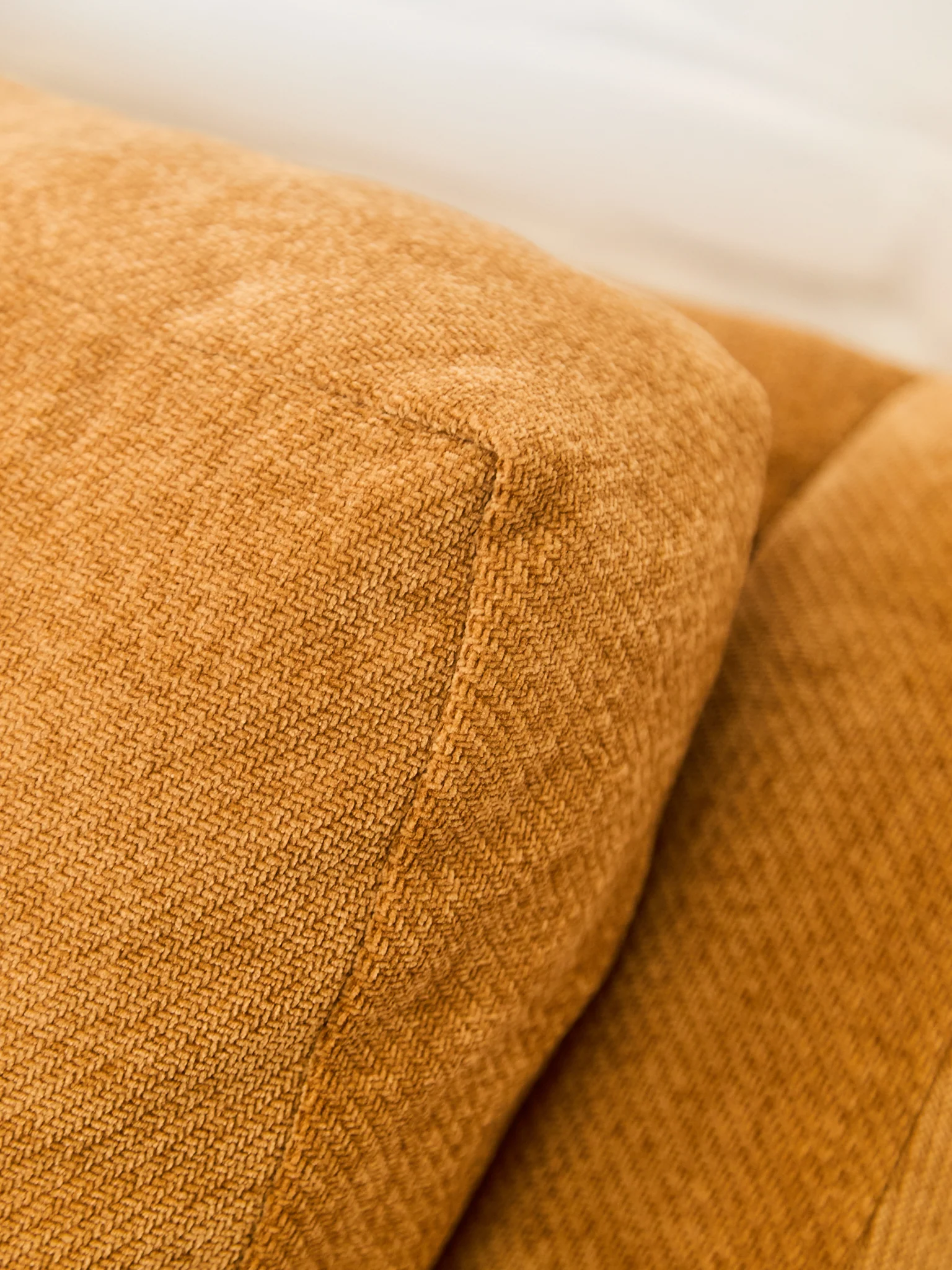 Hauser Sleeper Sofa in Maven Ginger - Image 13