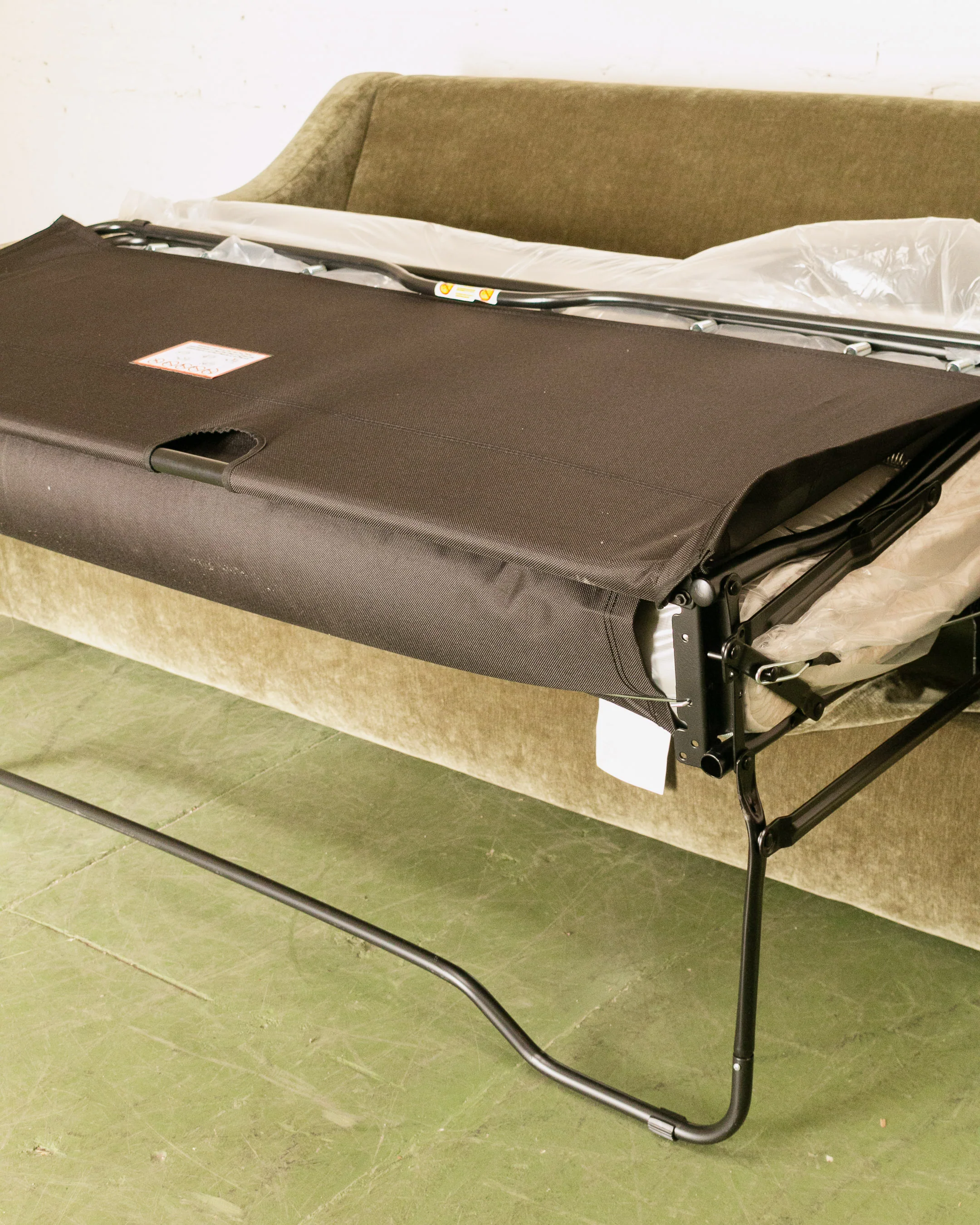Hauser Sofa Bed in Moss - Image 16