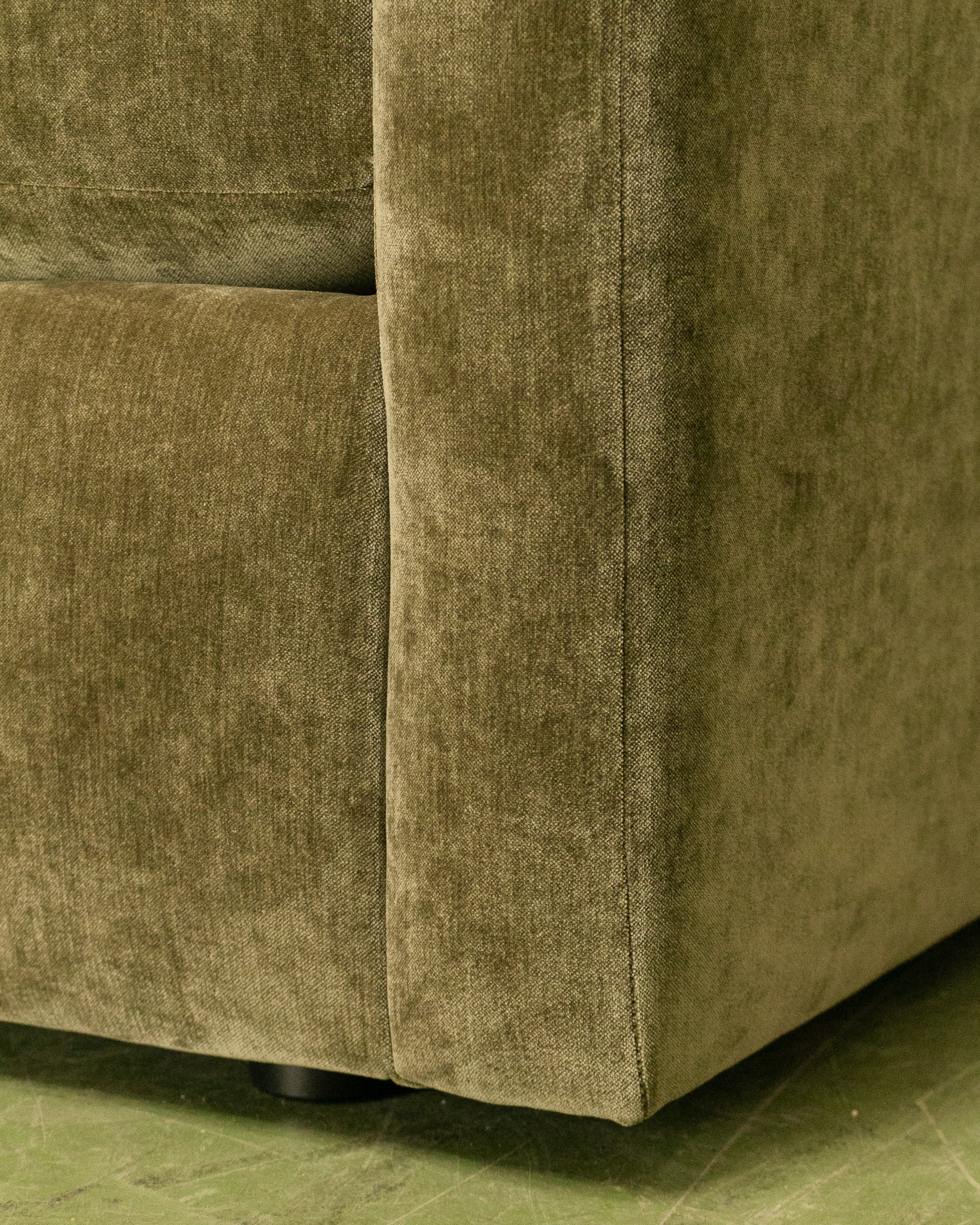 Hauser Sofa Bed in Moss - Image 3