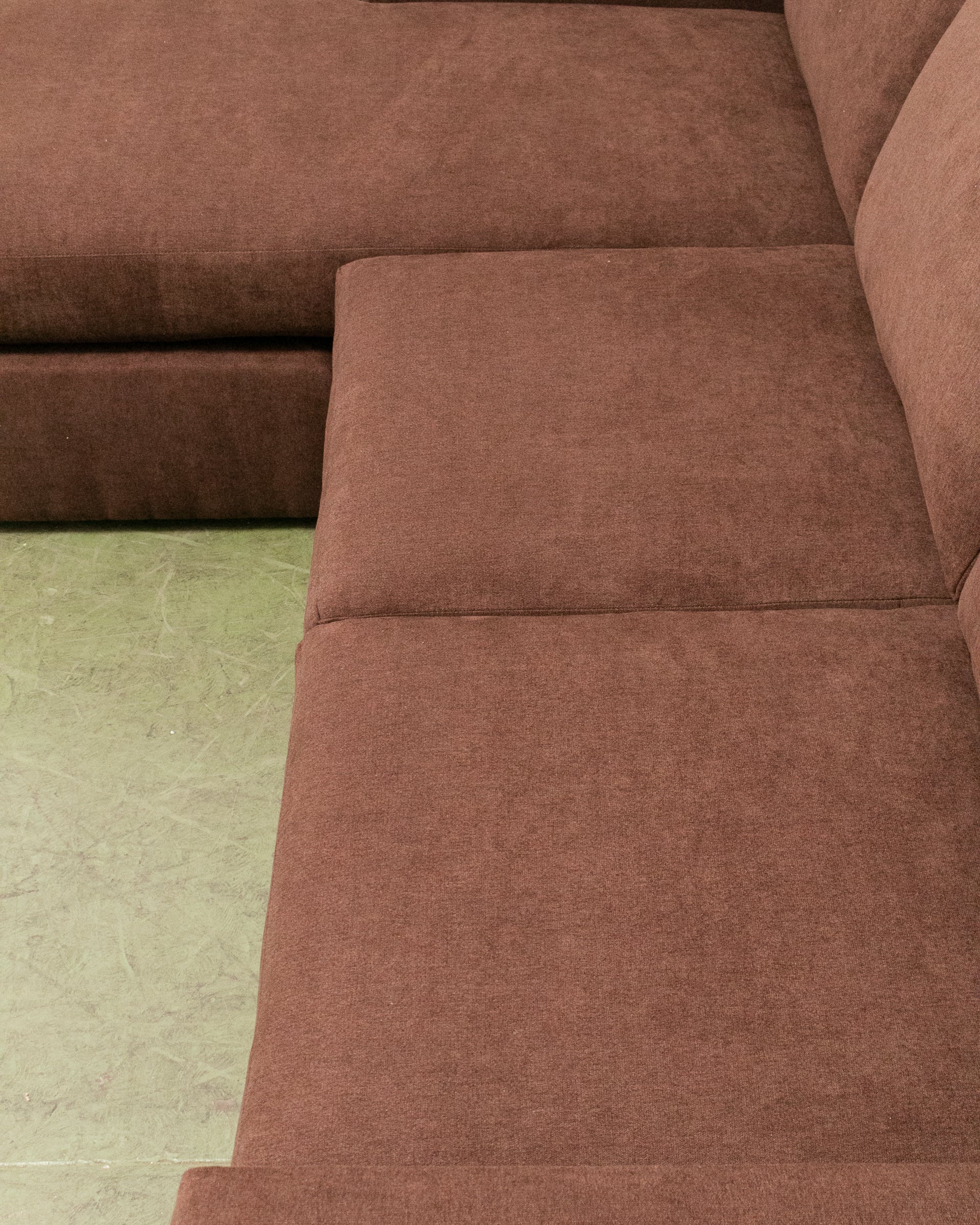 Hauser Sofa in Caprice Java - Image 10