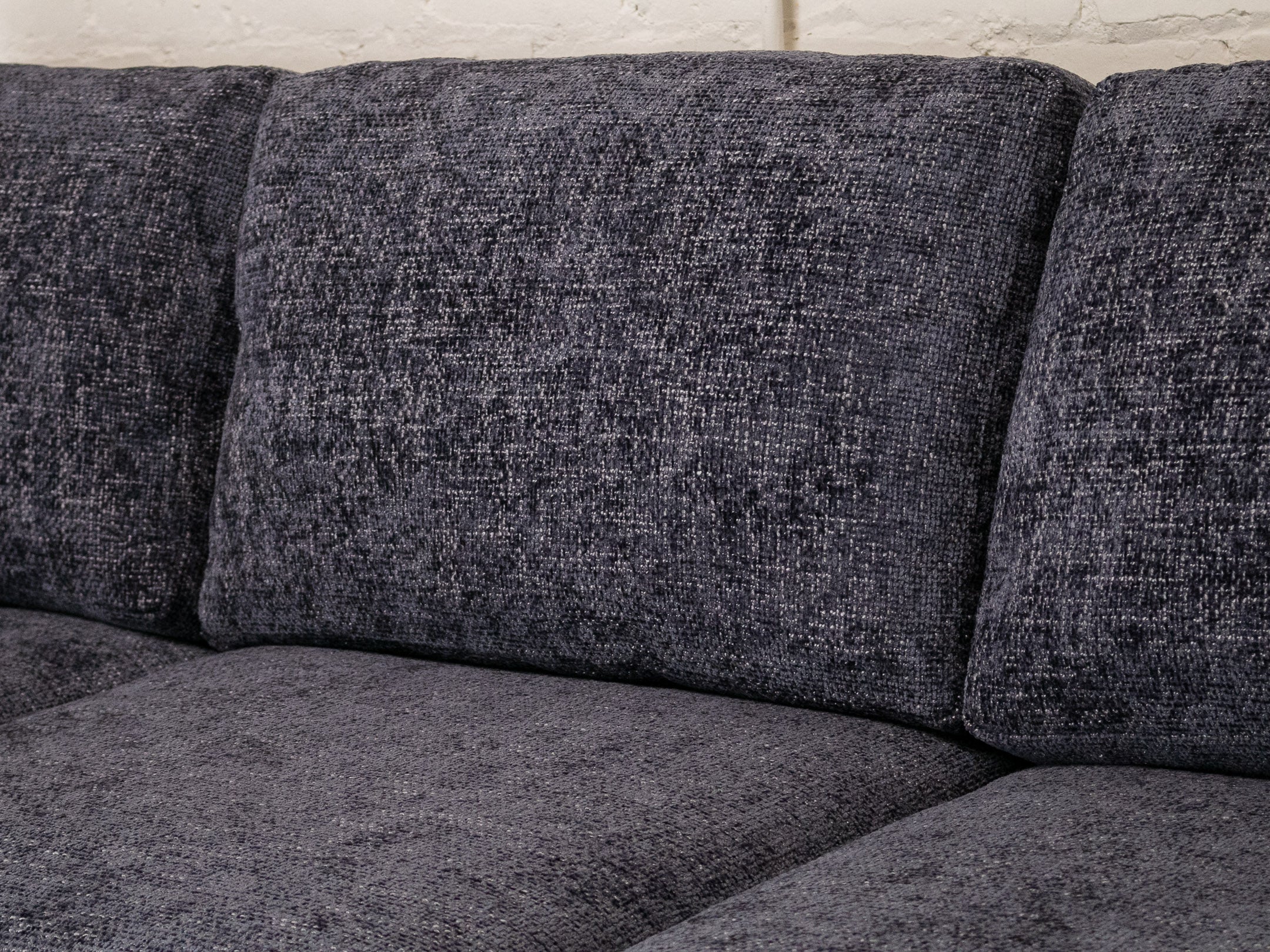 Hauser Sofa in Eclipse - Image 10