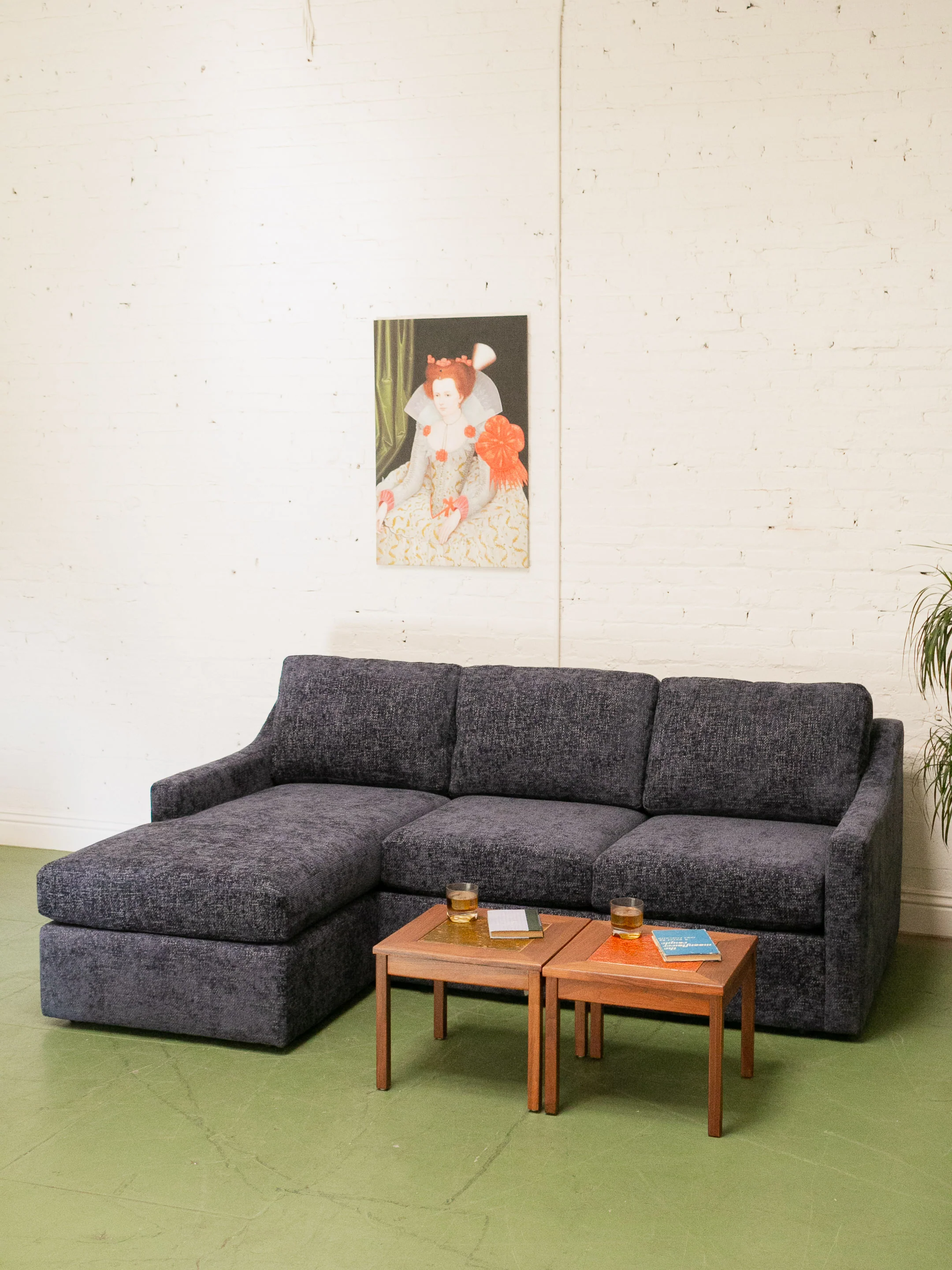 Hauser Sofa in Eclipse - Image 2