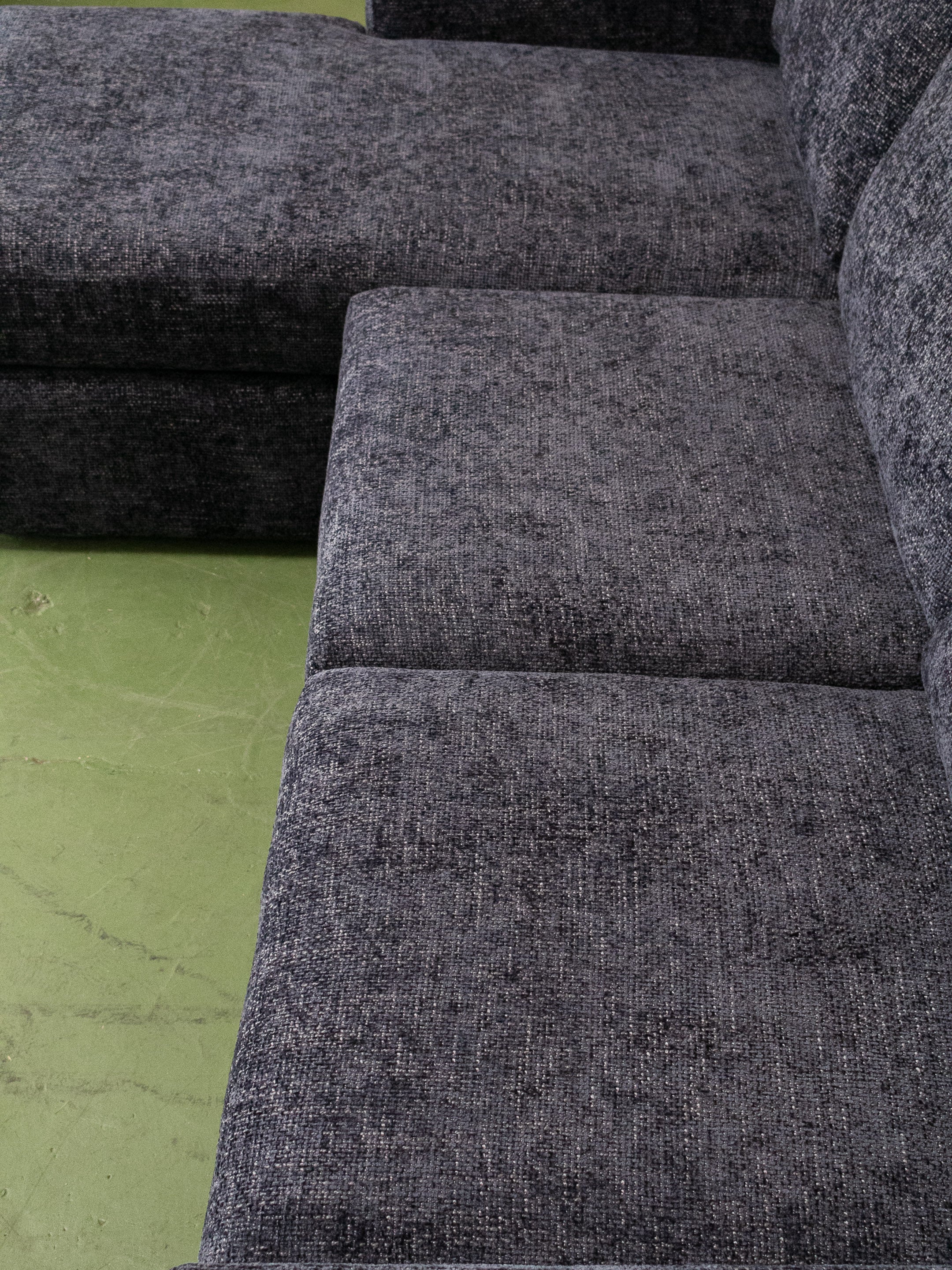 Hauser Sofa in Eclipse - Image 9
