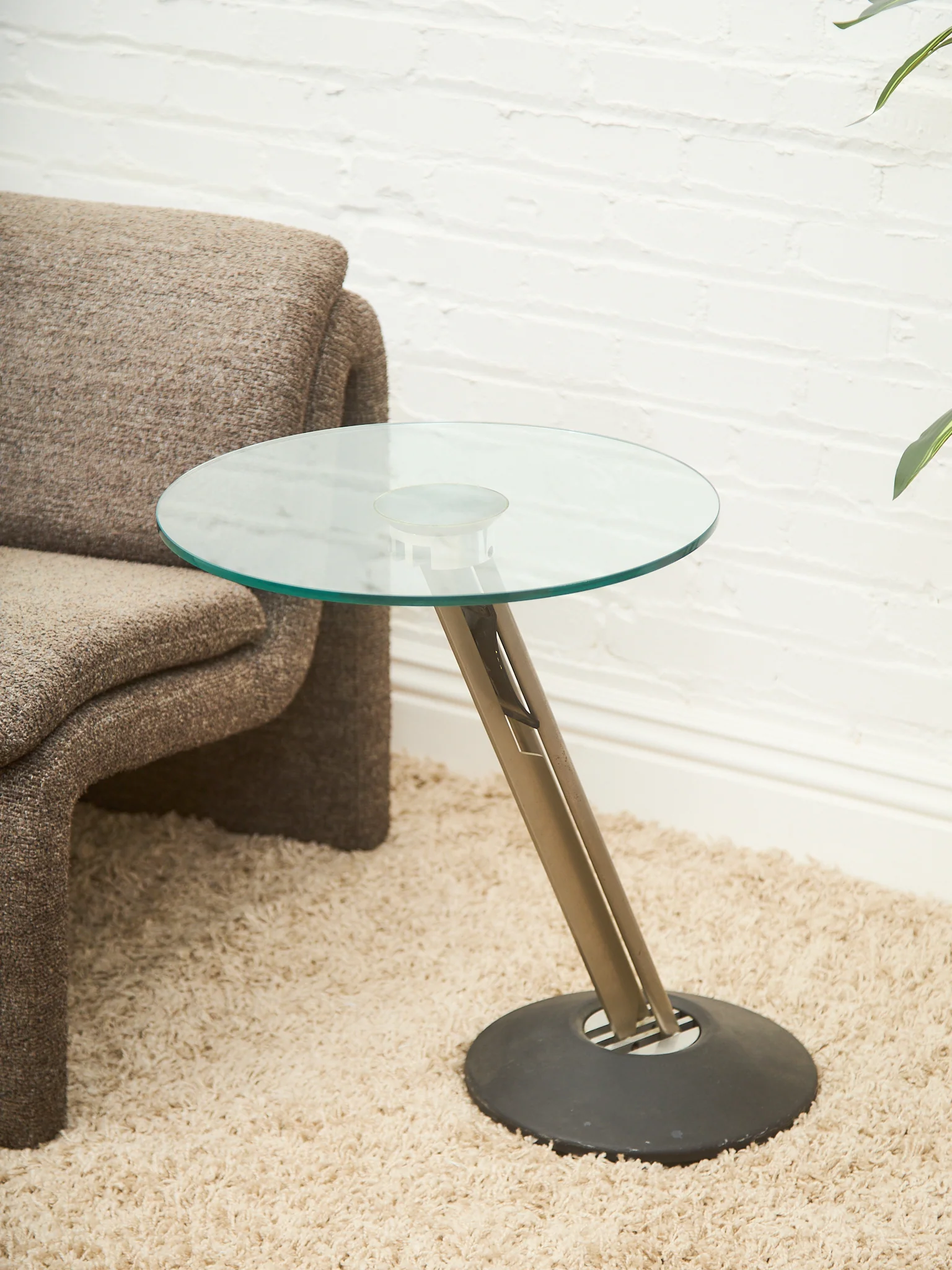 Italian Post Modern End Table - Image 3