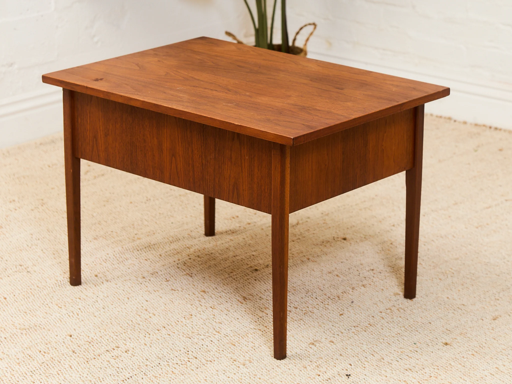 Jack Cartwright End Table - Image 18