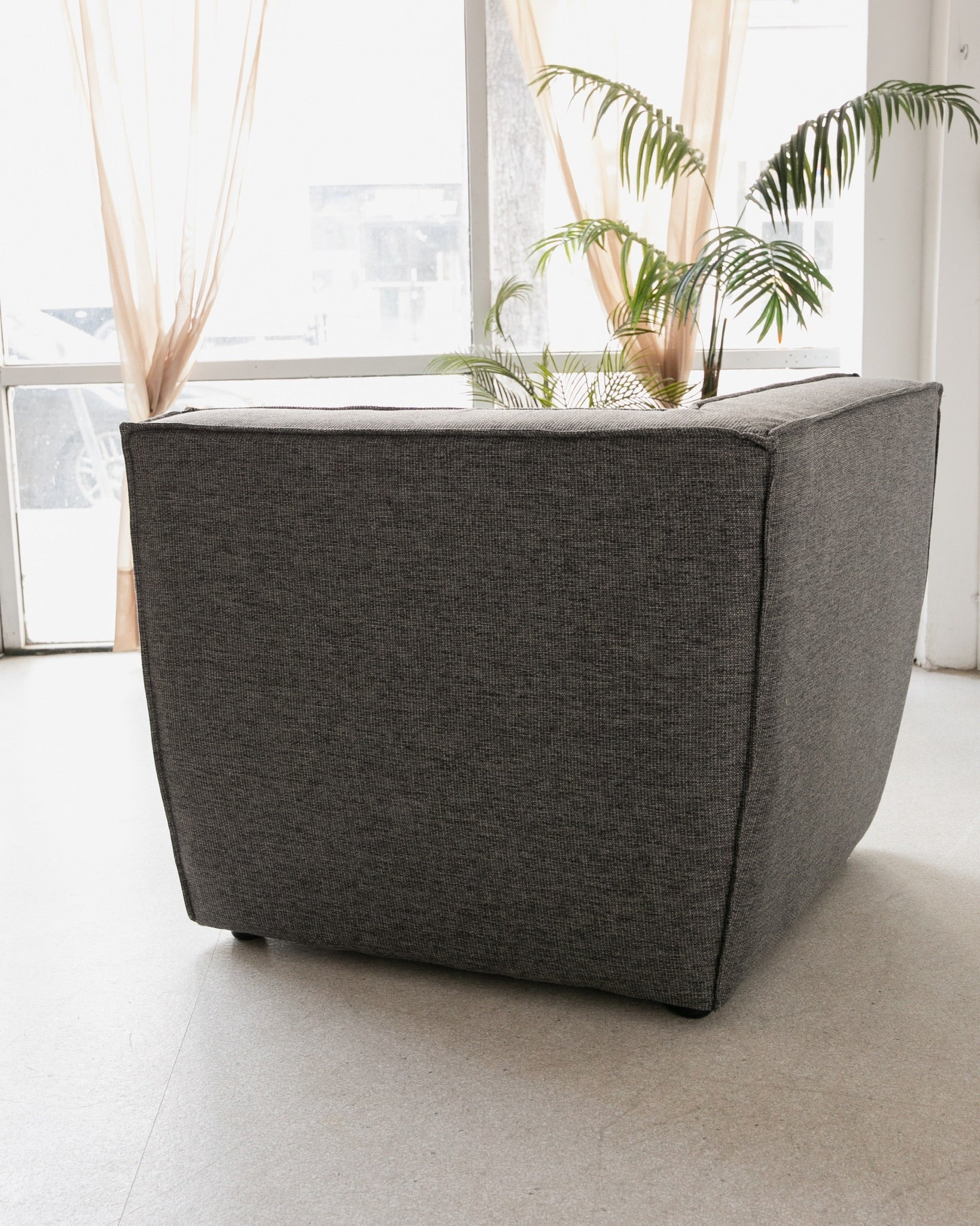 Juno Corner Chair - Image 9