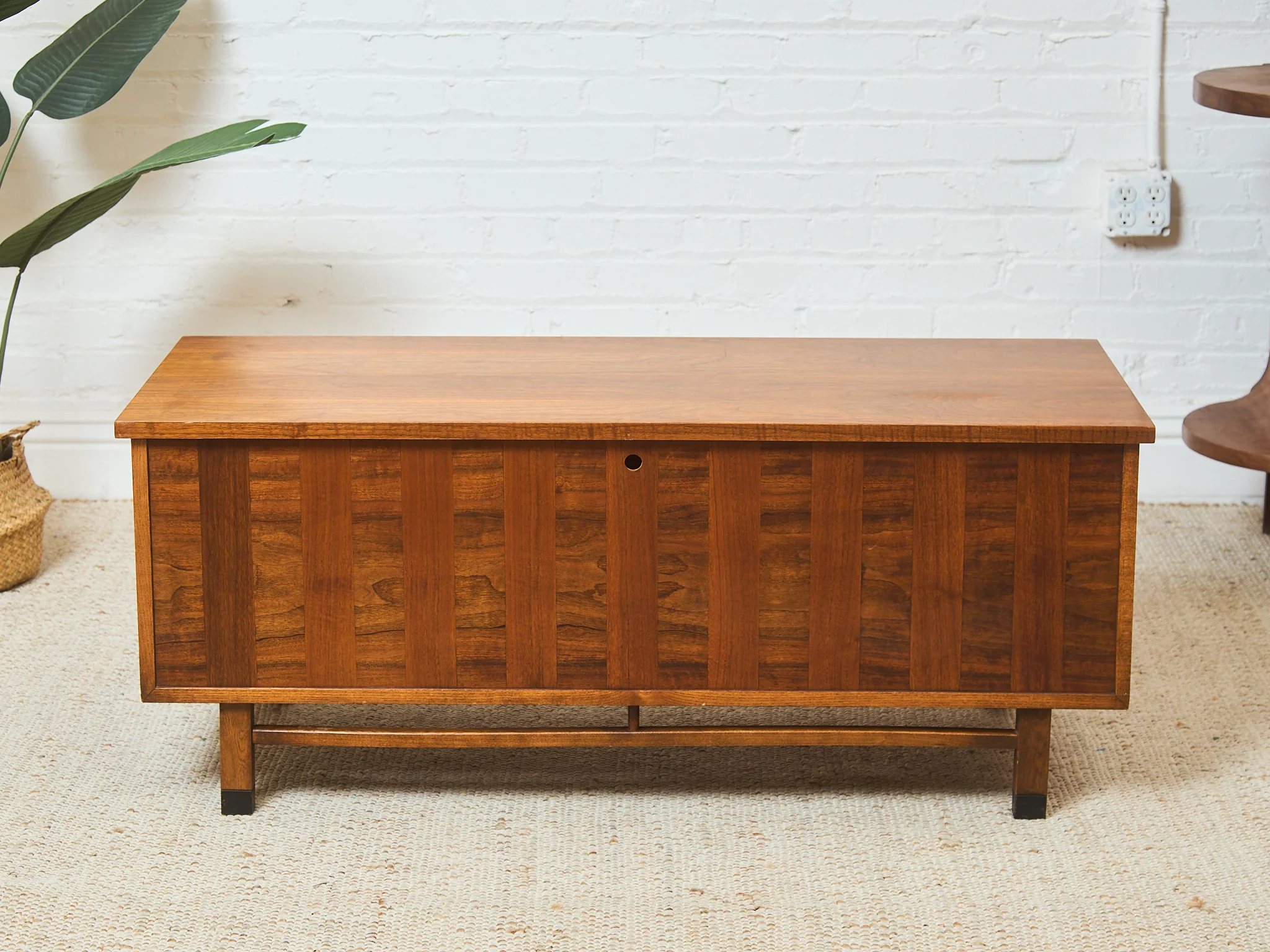 Keyless Walnut Hope Chest - Image 3