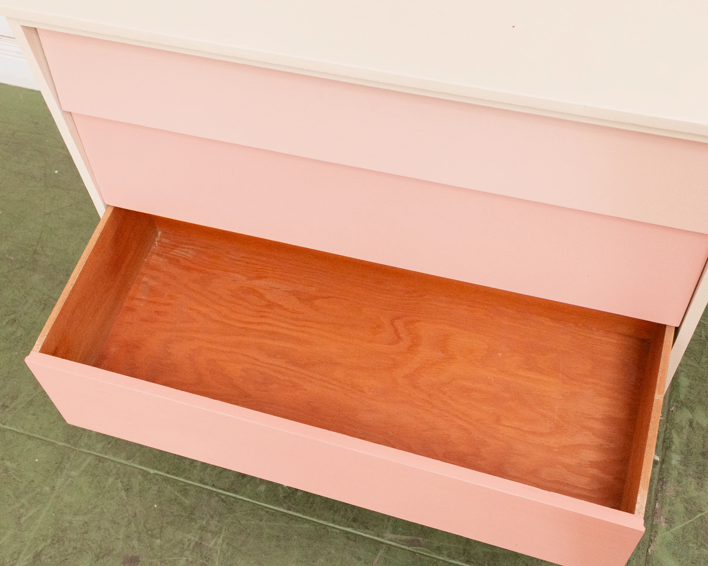 Louvered Drawer Pink Ombré Chest of Drawers - Image 17