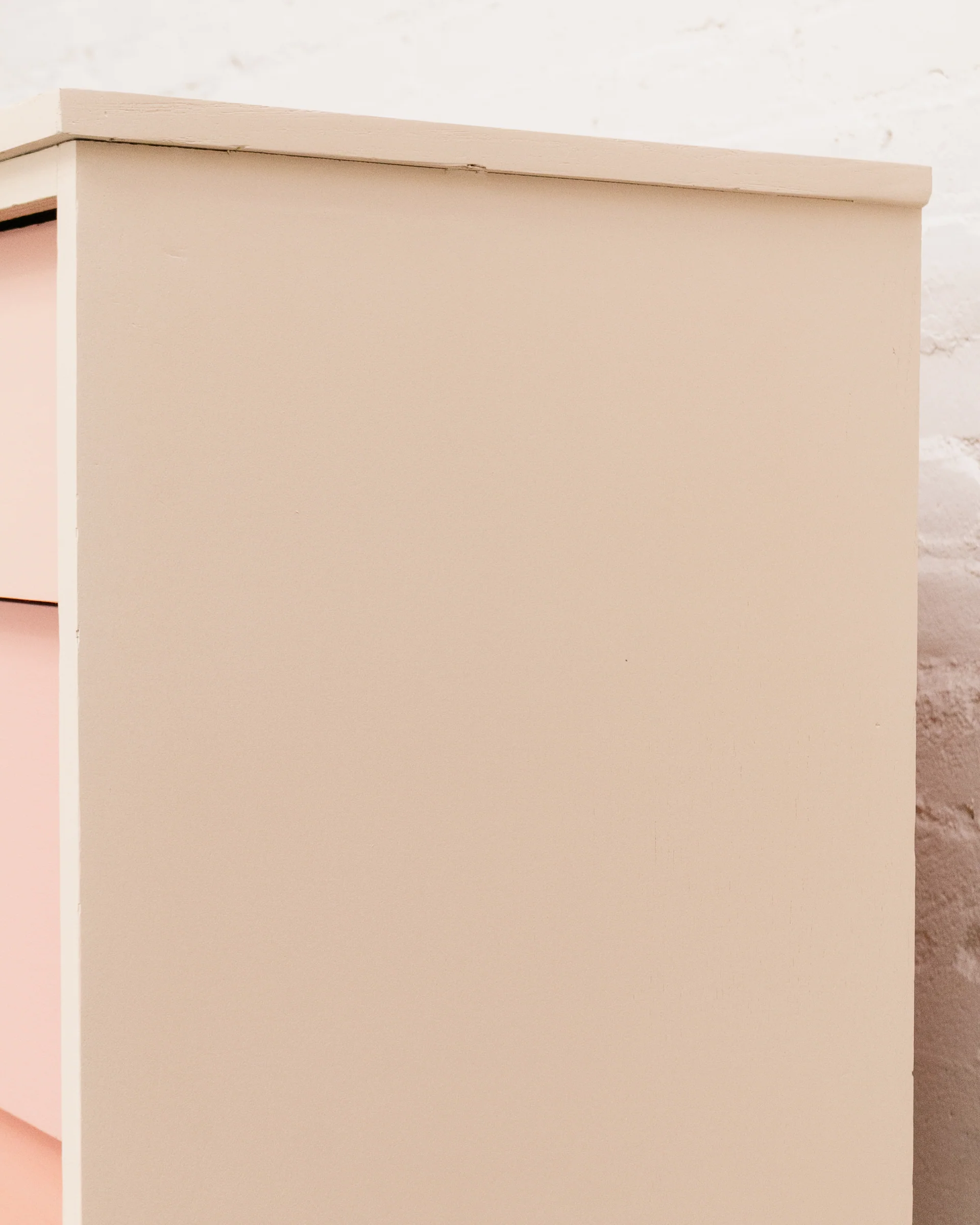 Louvered Drawer Pink Ombré Chest of Drawers - Image 5