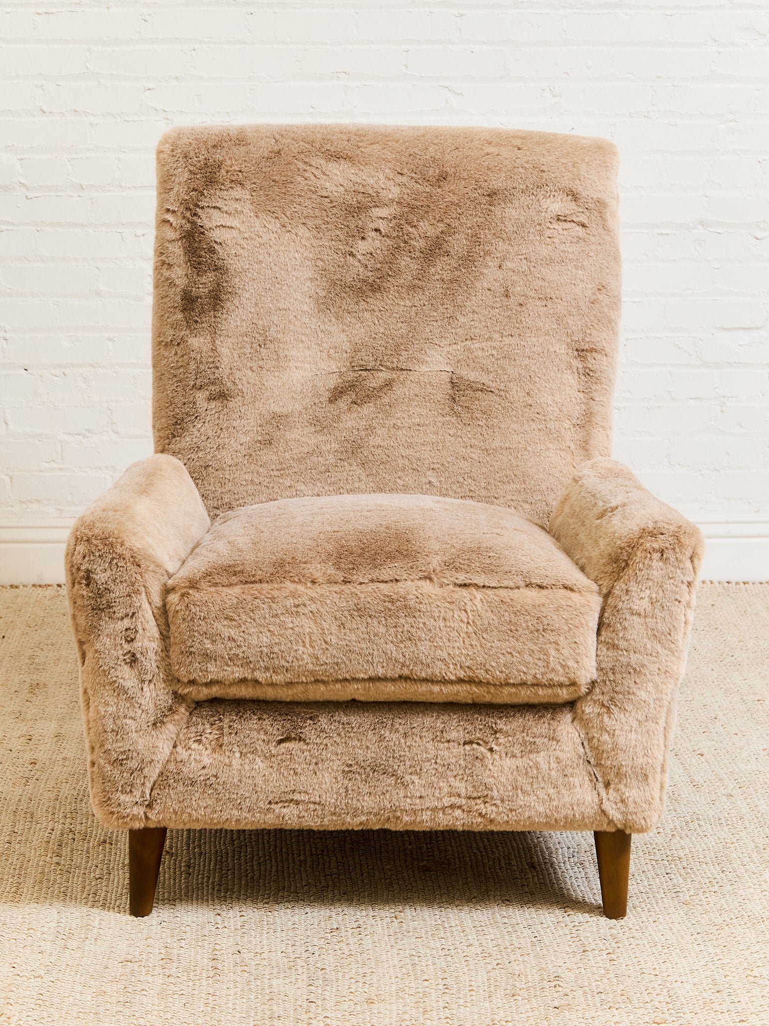 Maddox Chair in Faux Fur Fawn - Image 3