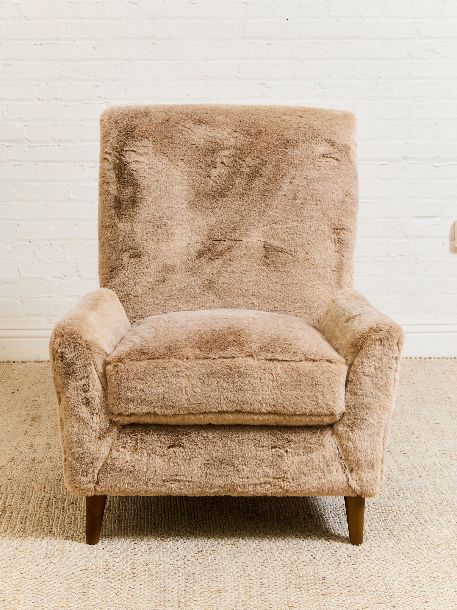 Maddox Chair in Faux Fur Fawn - Image 4