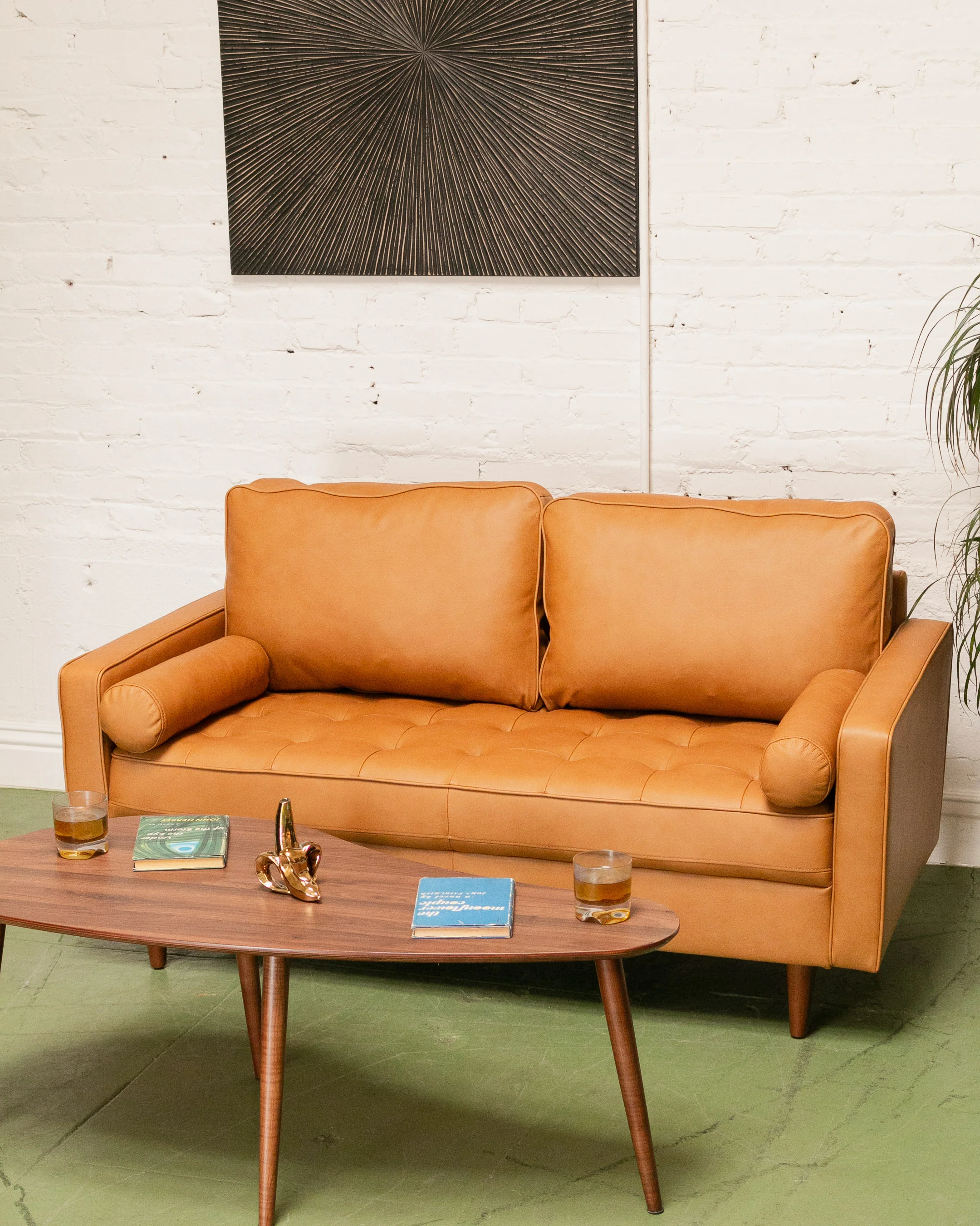 Maya Loveseat Sofa in Leather - Image 2