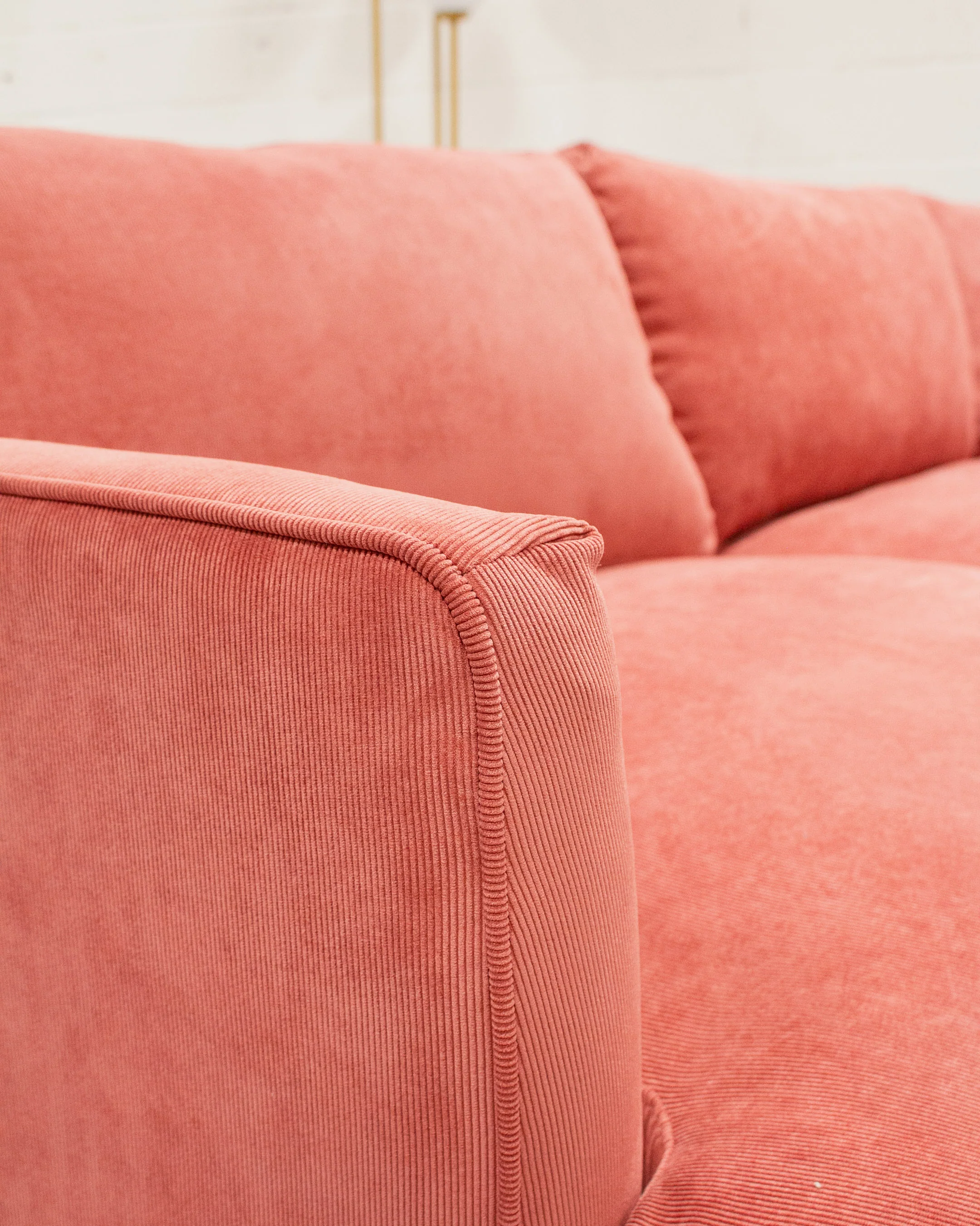 Michonne Sectional Sofa in Parallel Paprika - Image 4