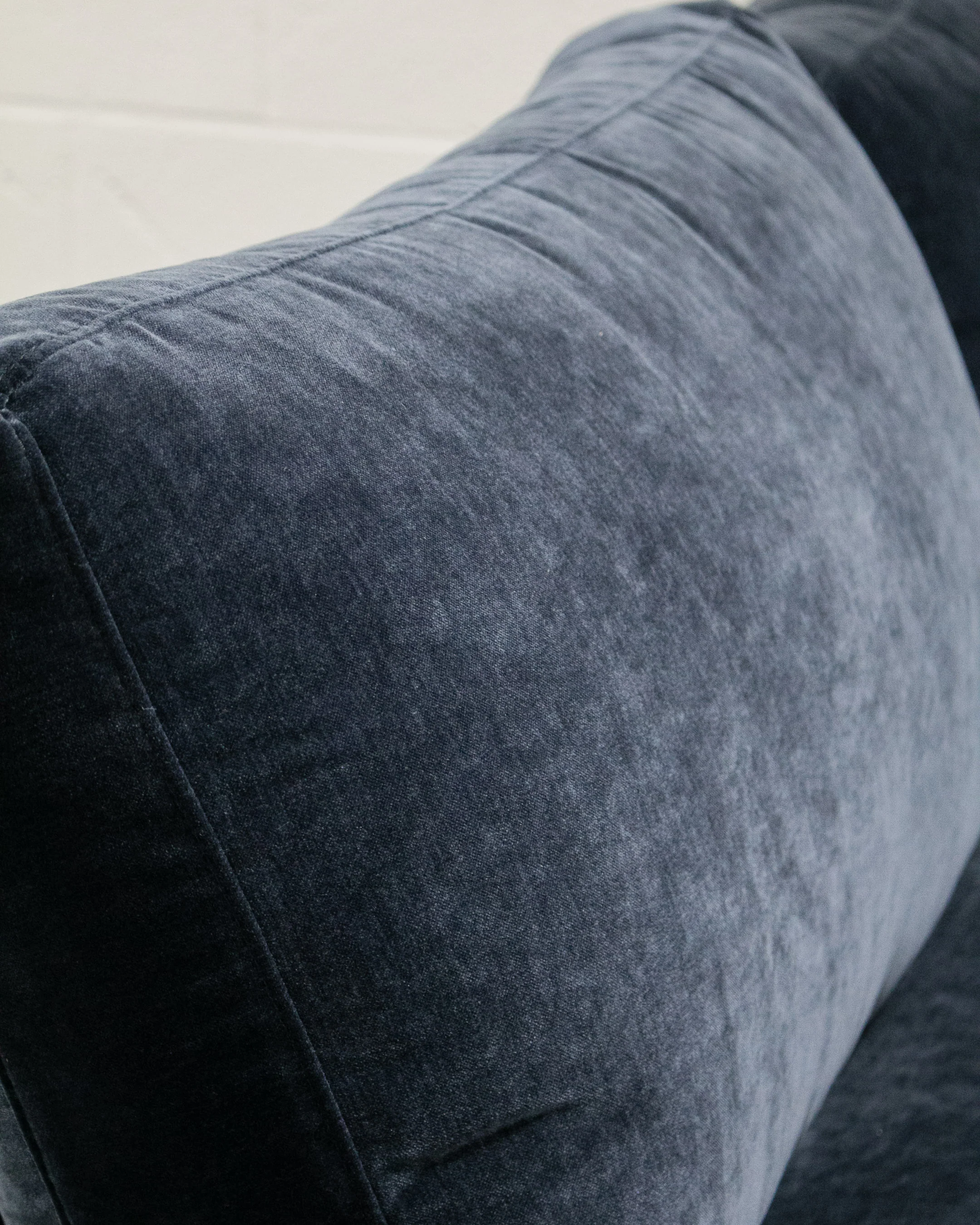Michonne Sectional Sofa in Amici Indigo - Image 12