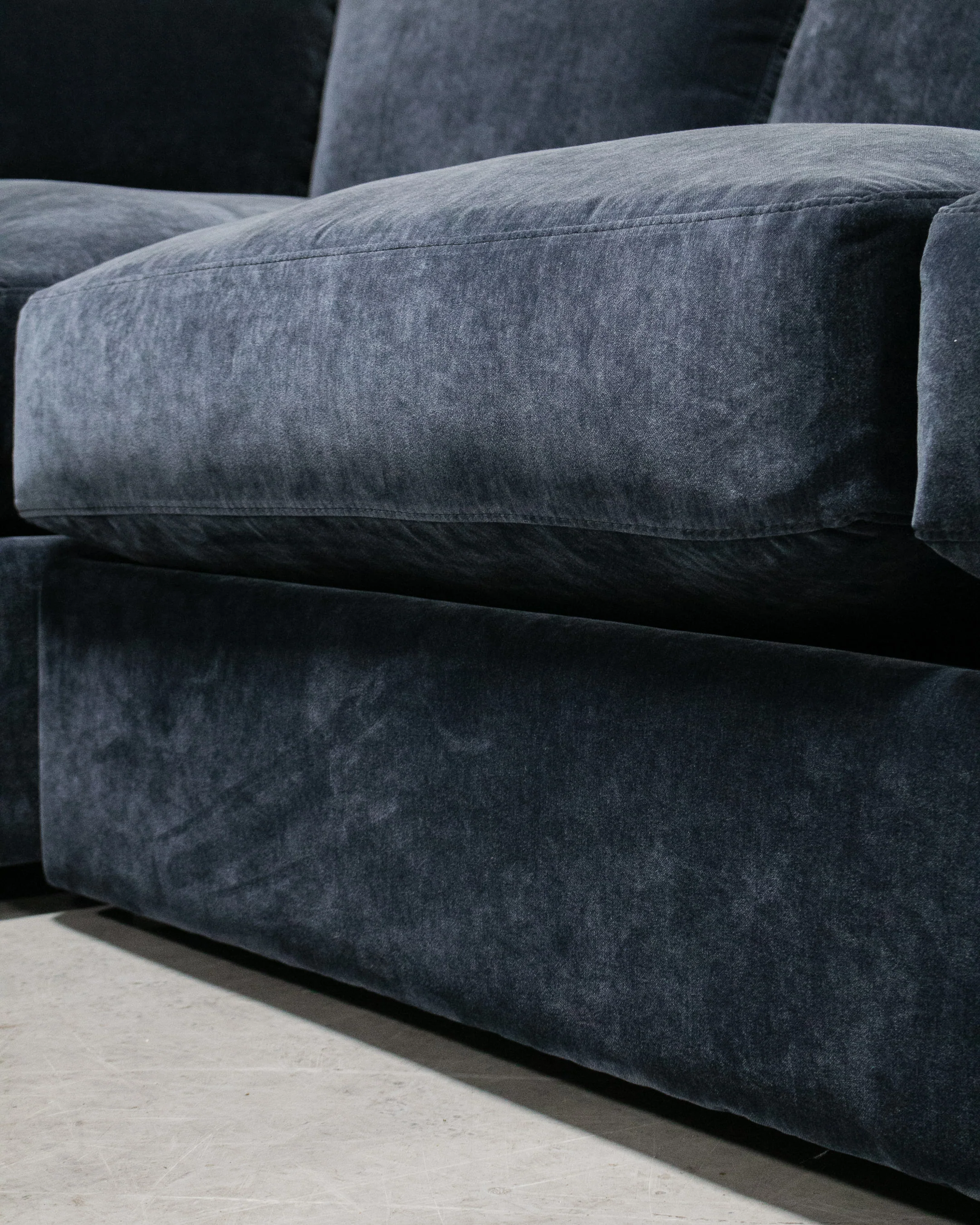 Michonne Sectional Sofa in Amici Indigo - Image 8