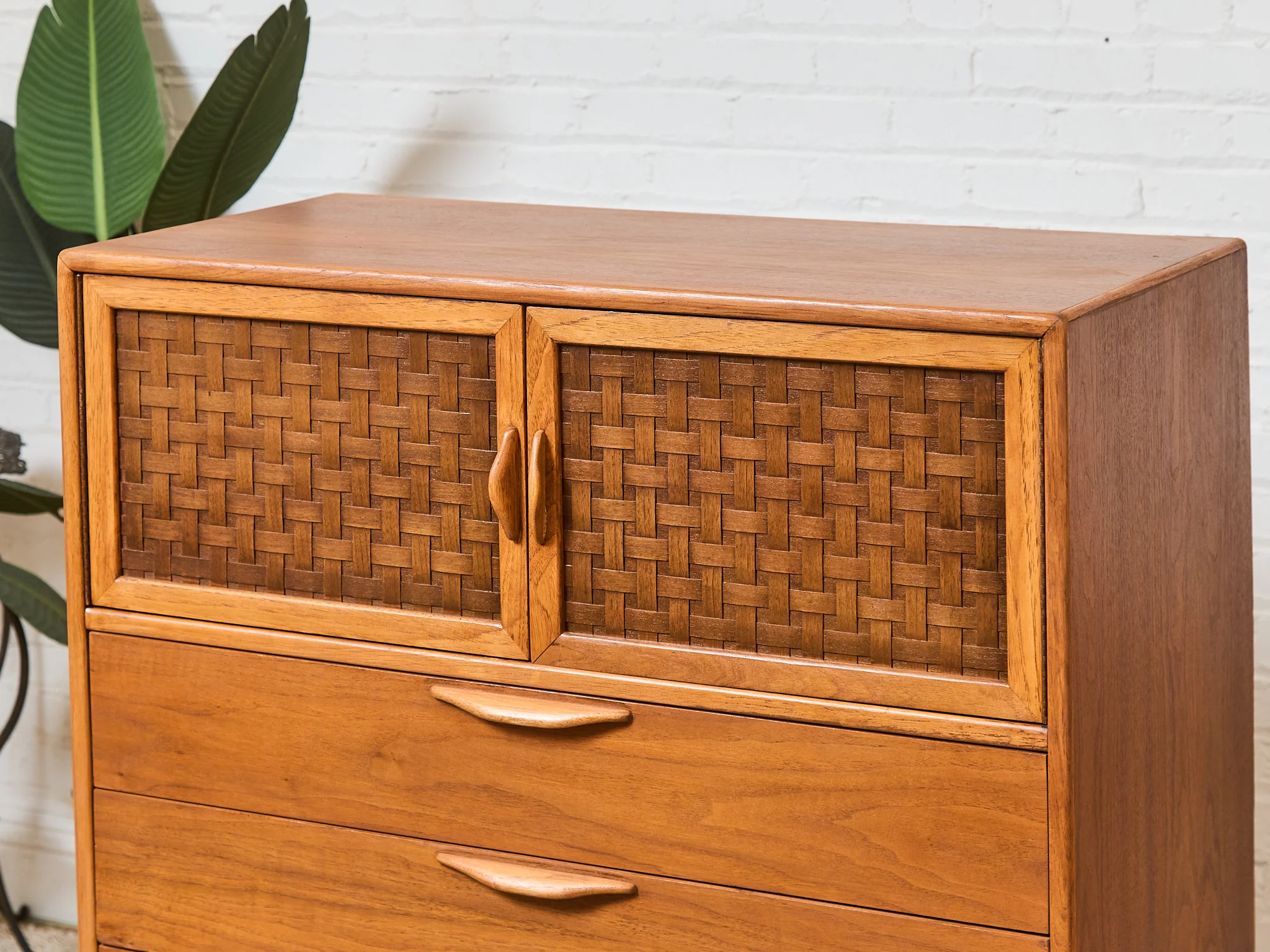 Mid 20th Century Warren Church for Lane Mid-Century Modern Gentlemans Chest - Image 7