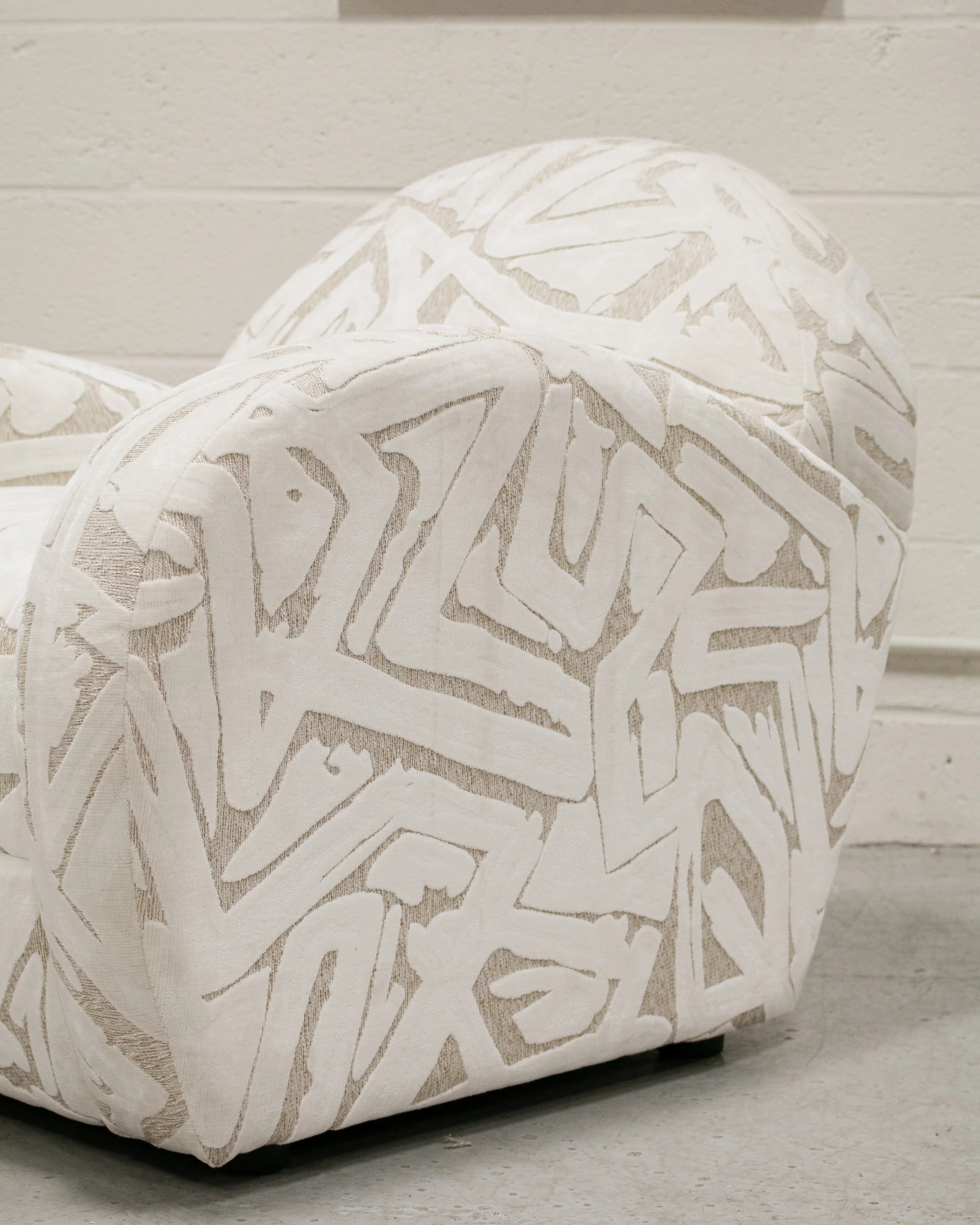 Mitchell Armchair - Image 6