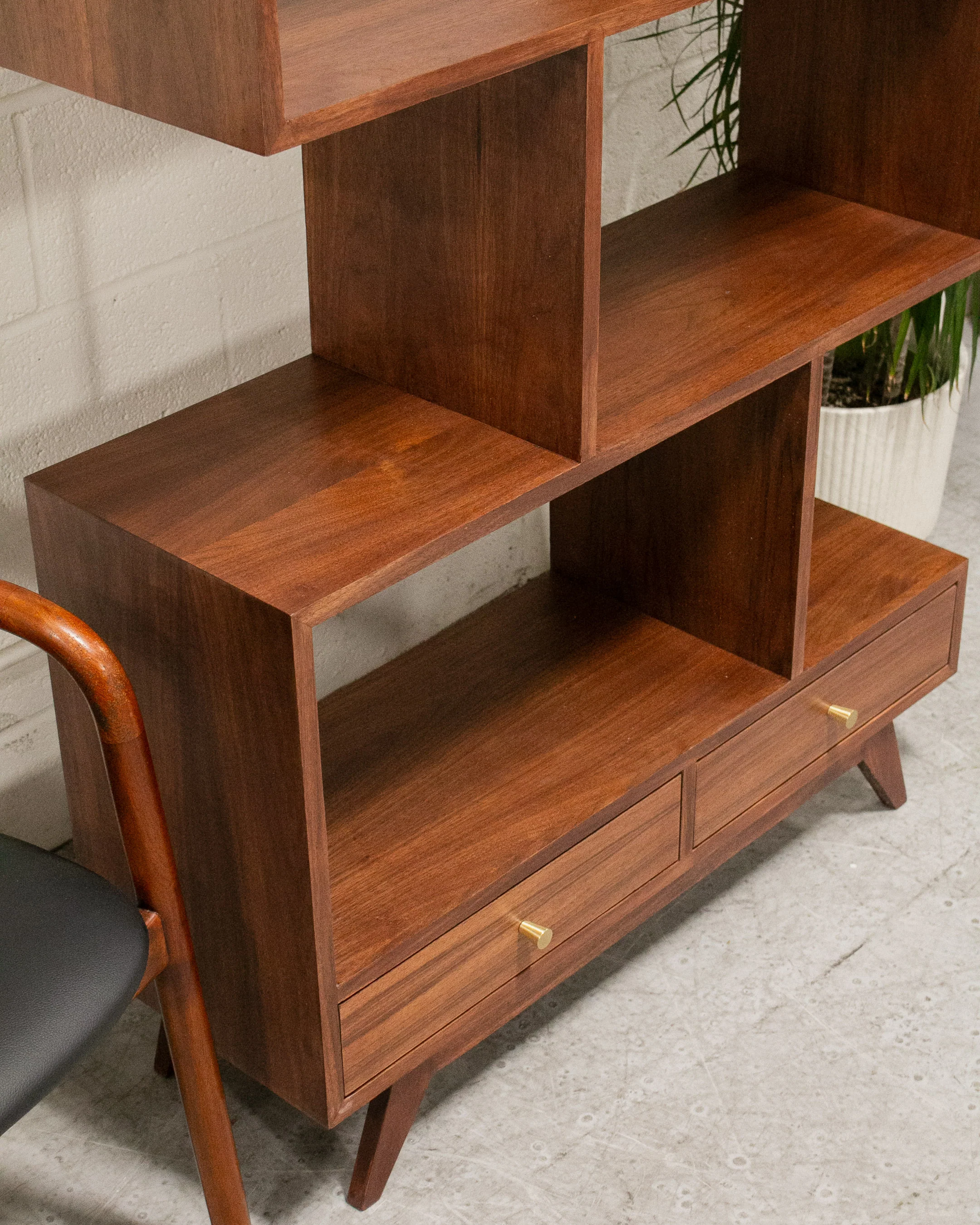 Opposite Side Isabel Shelf - Image 10