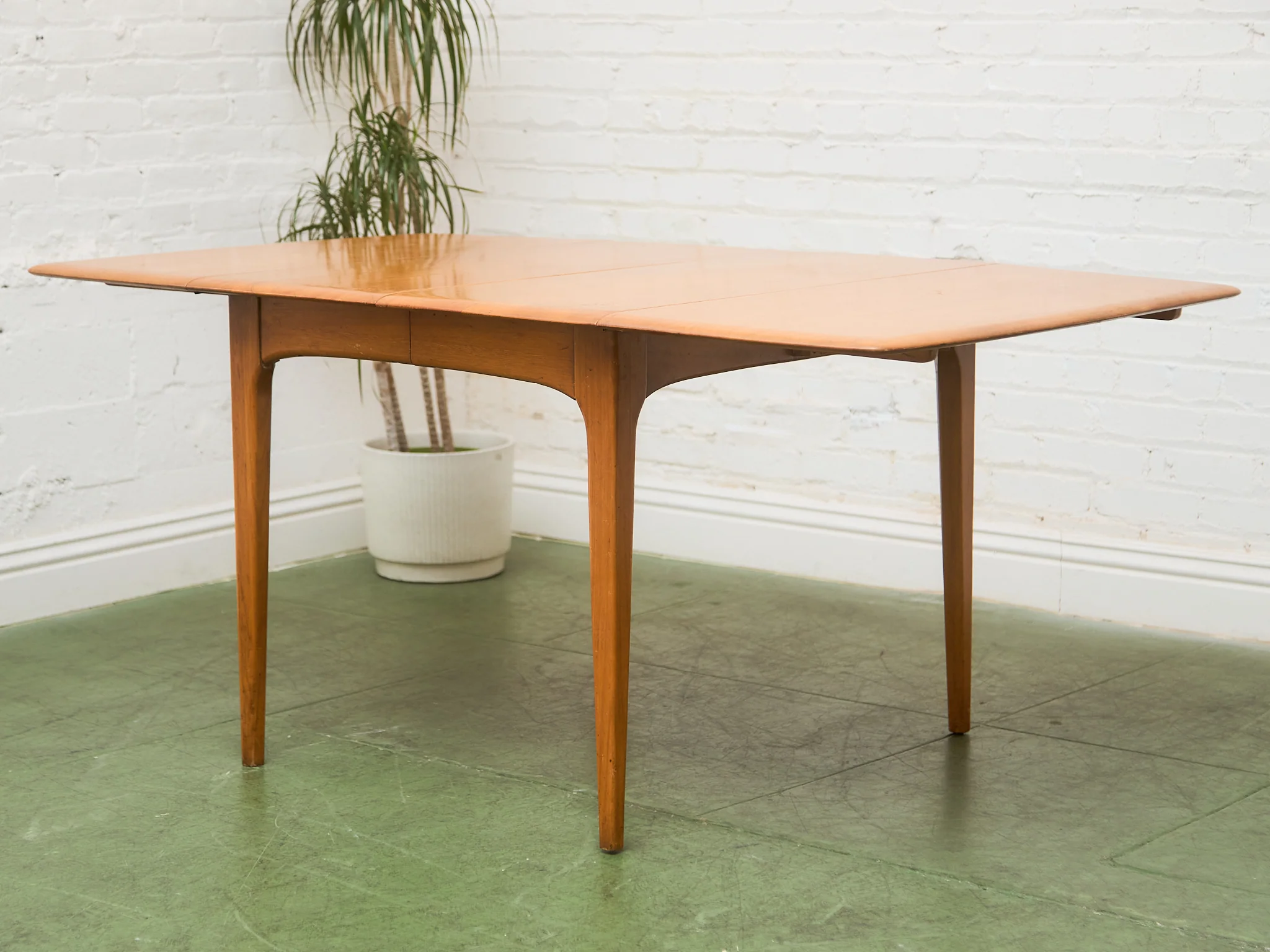 Pecan Vintage Dining Table - Image 13