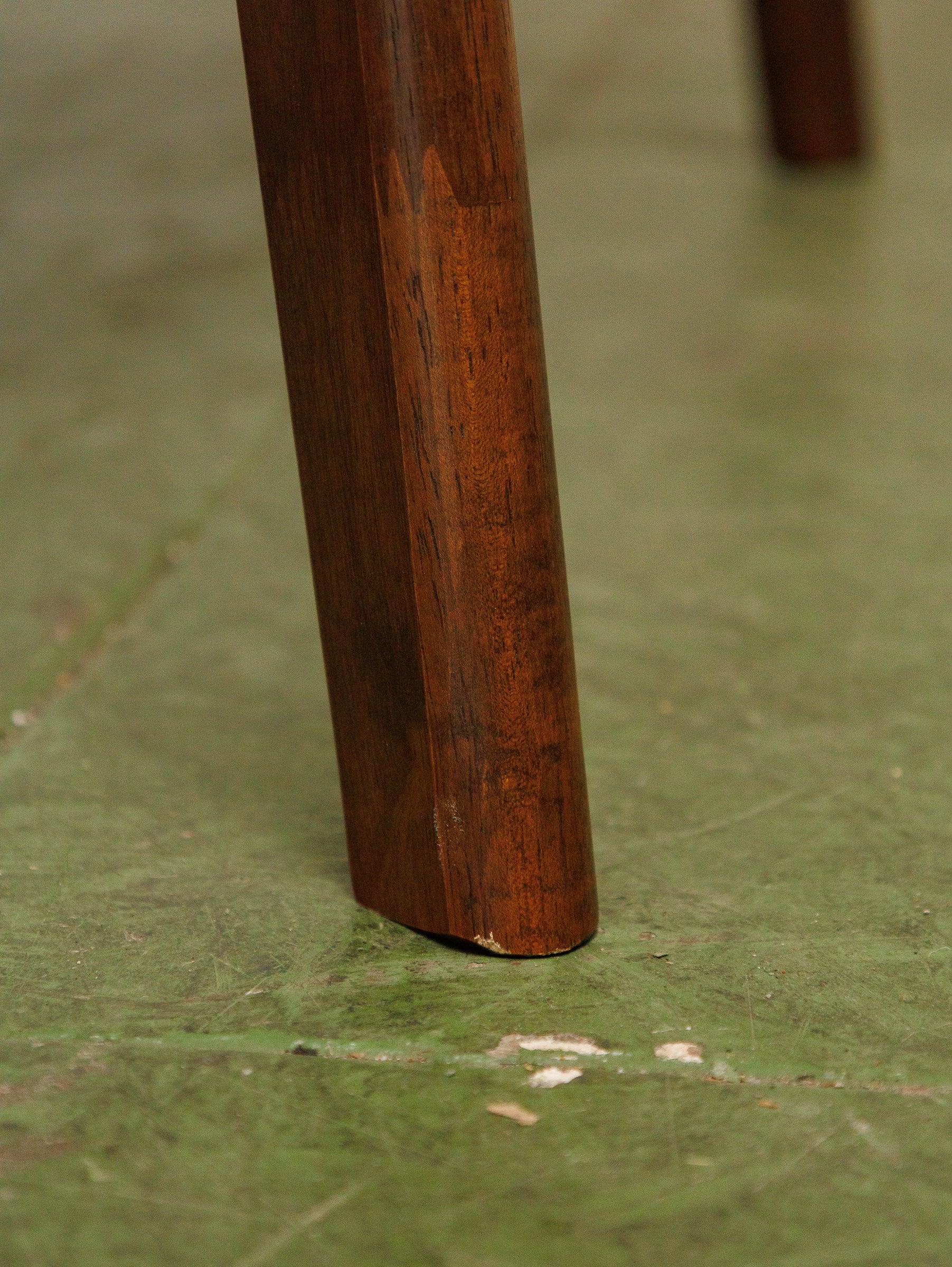 Arlo Dining Table with Leaf - Image 13