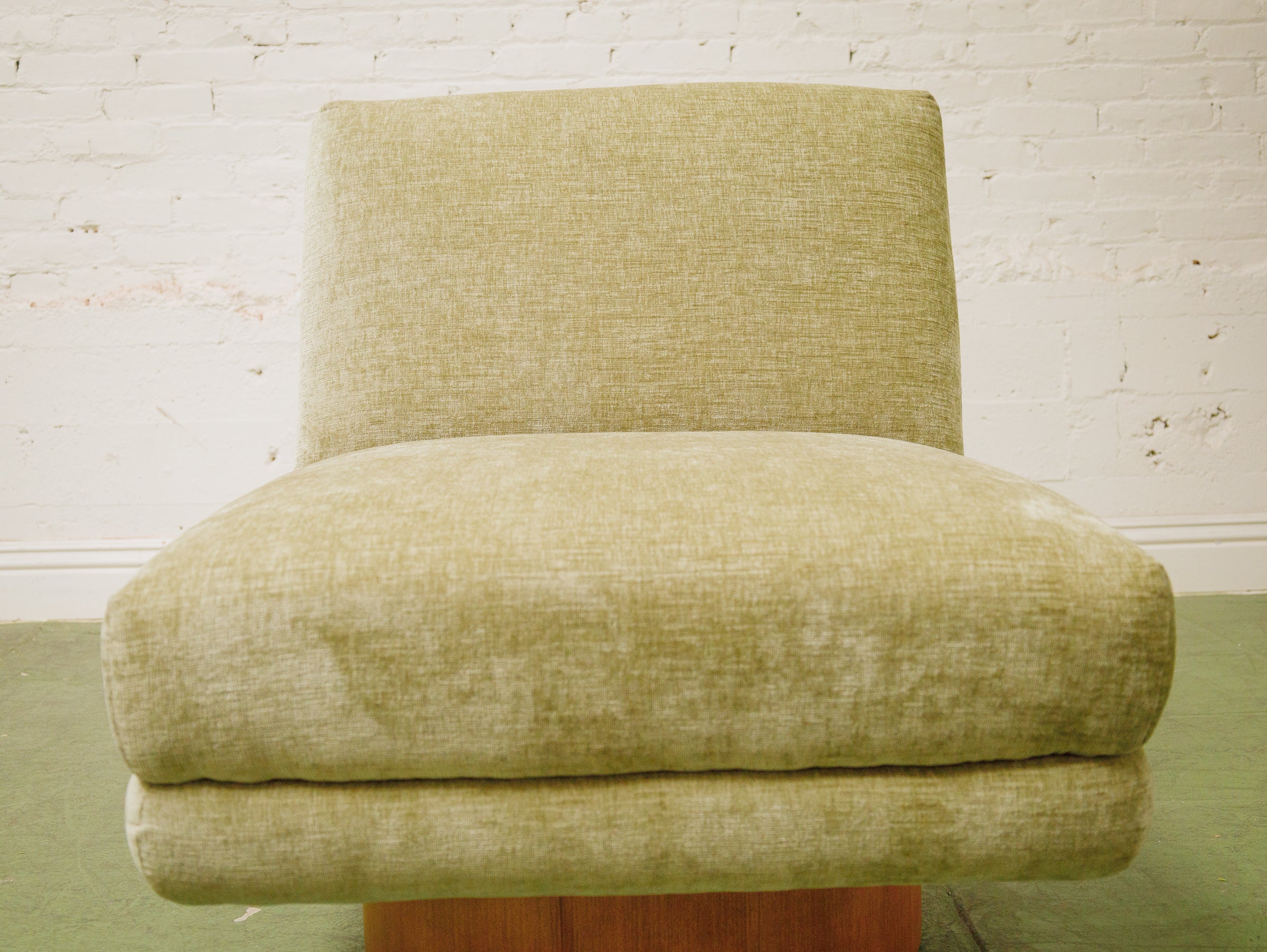 Space age Green Swivel Chair - Image 4