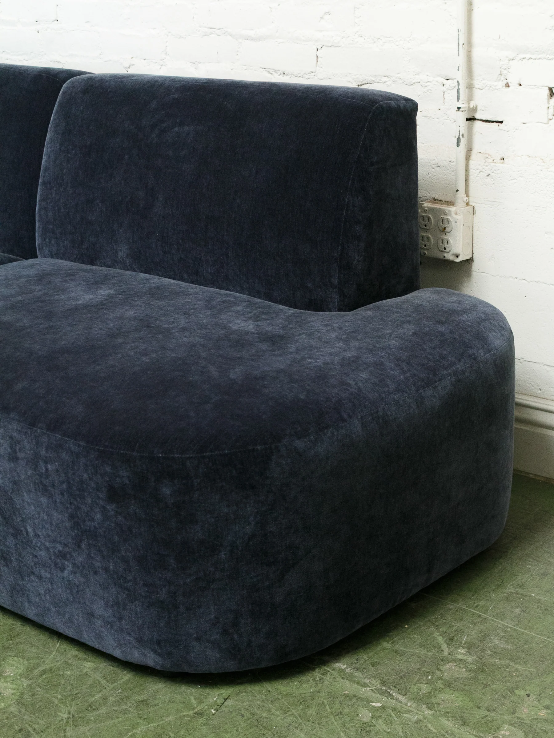 Bonnie in Amici Indigo - Image 3
