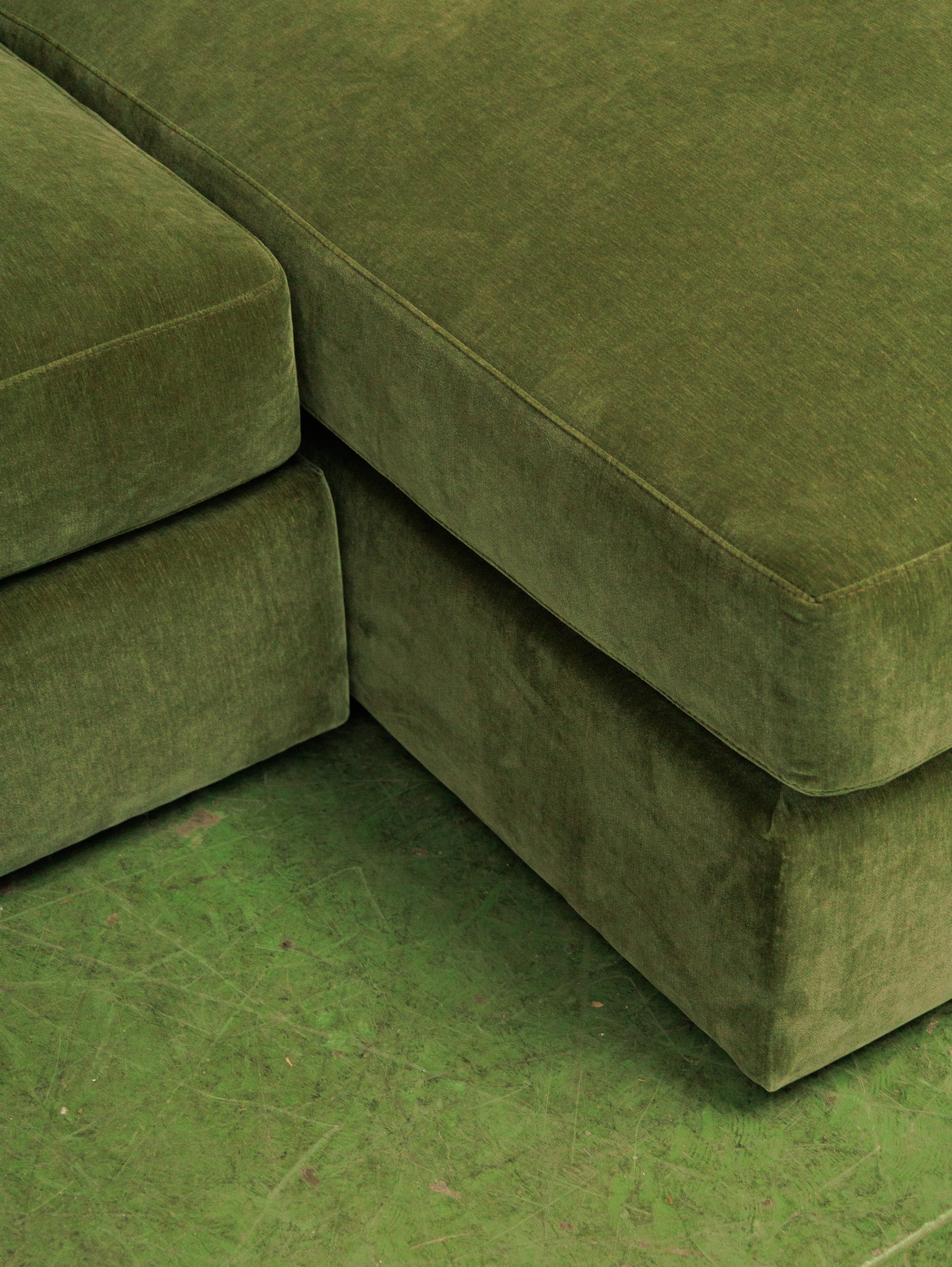 Michonne Sofa with Chaise and Ottoman - Image 16