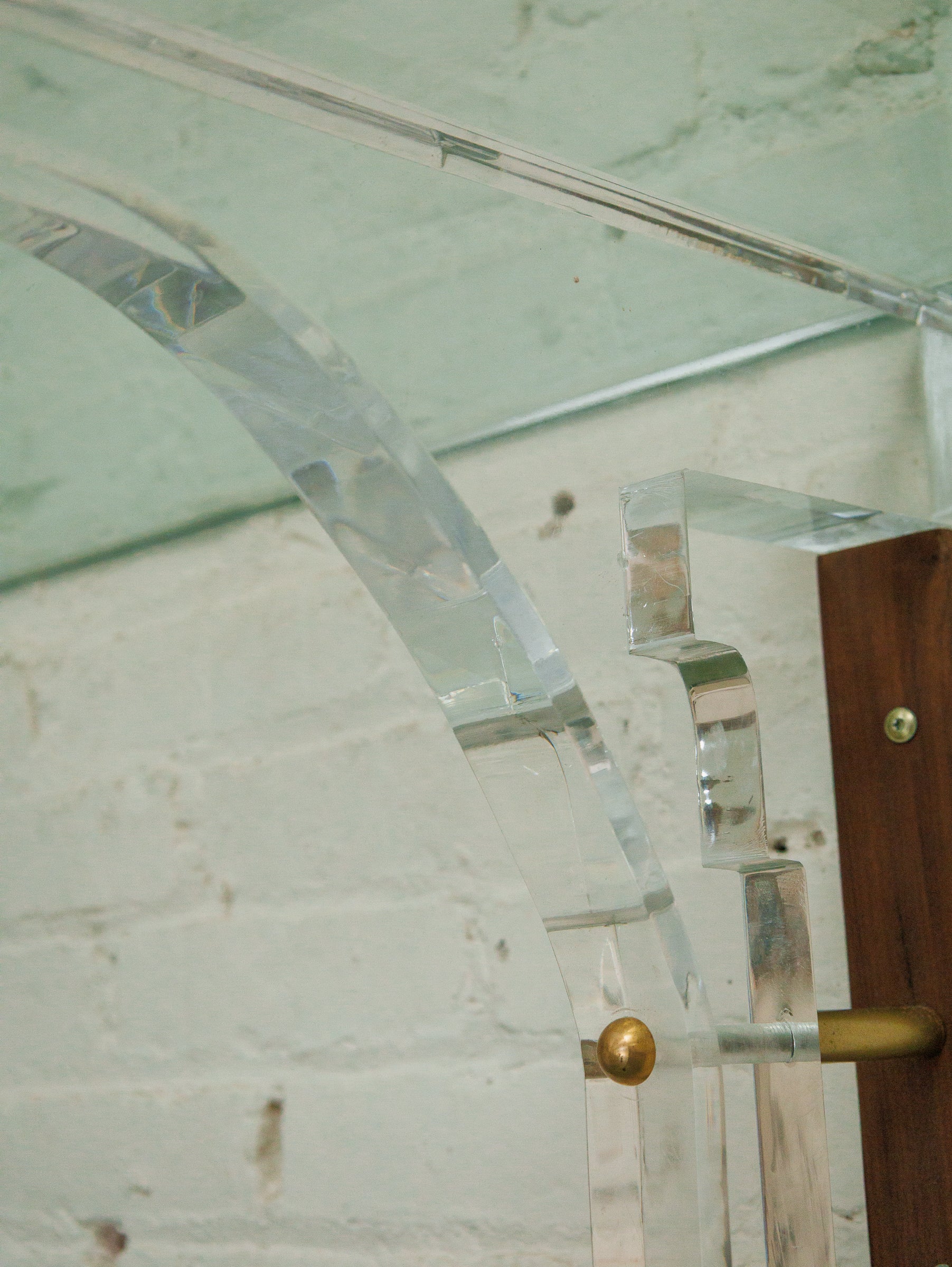 Mid Century Acrylic Shelf - Image 11