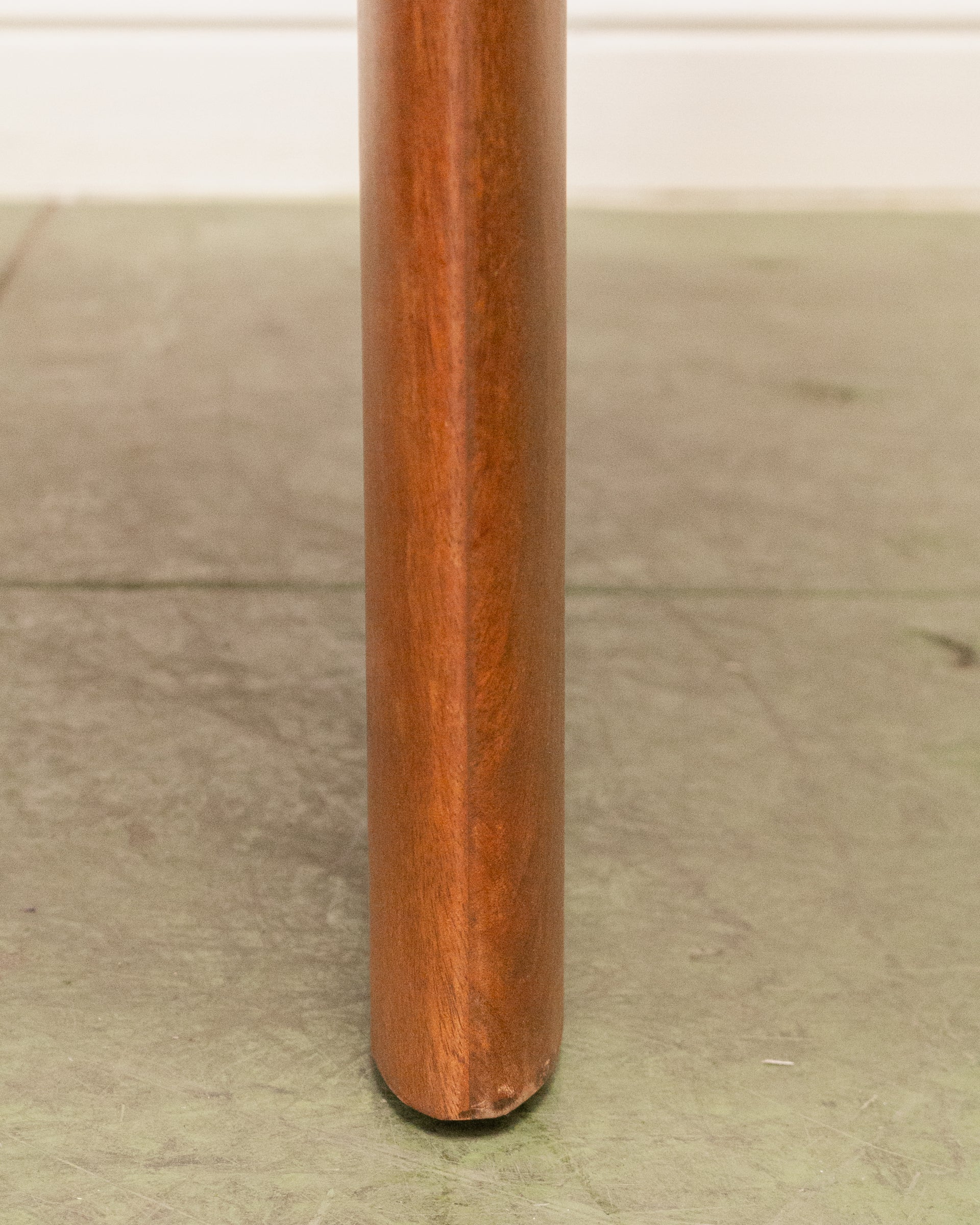 Sergio Dining Table - Image 7